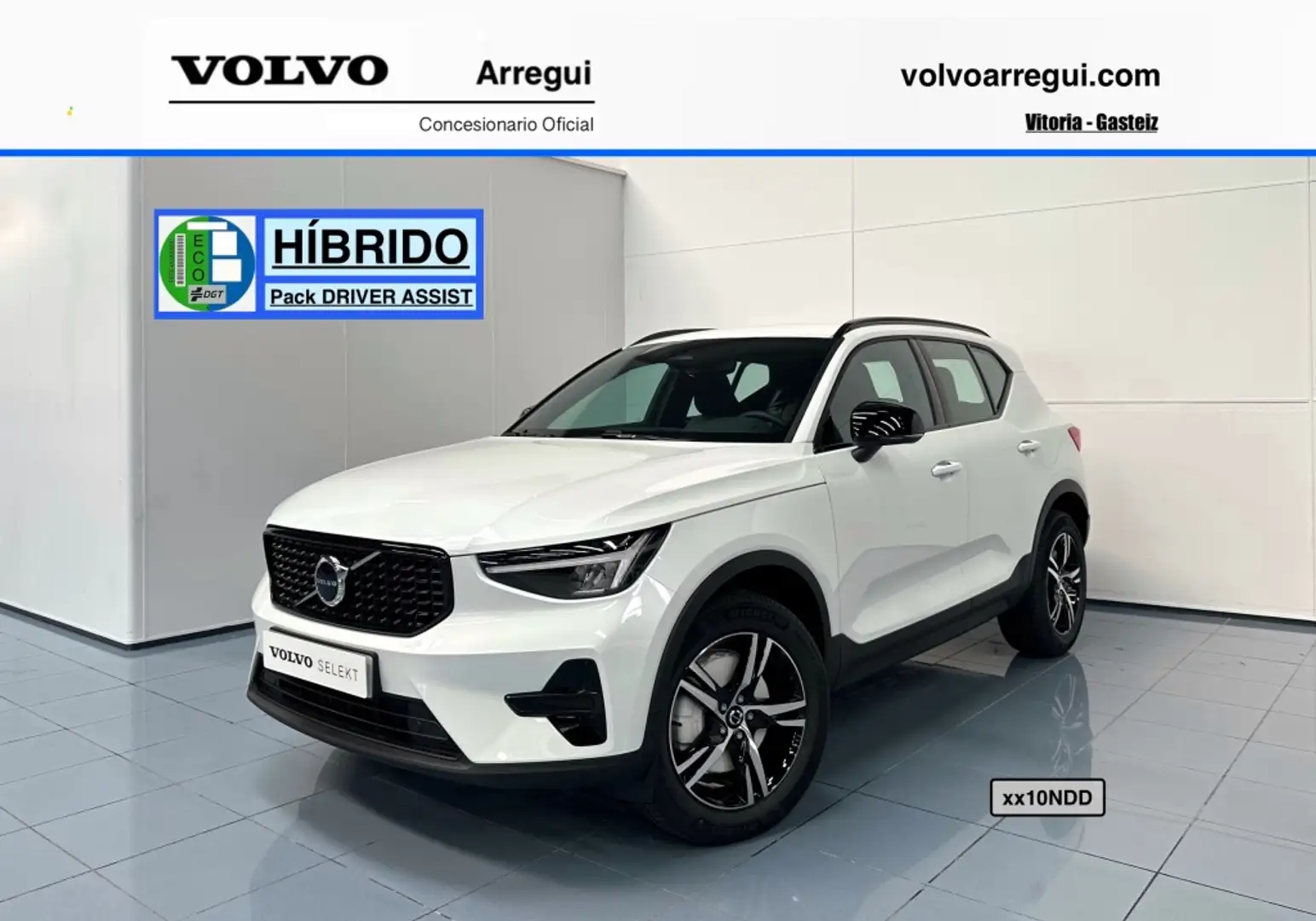 Volvo XC40 B3 Plus Aut. Bianco - 1
