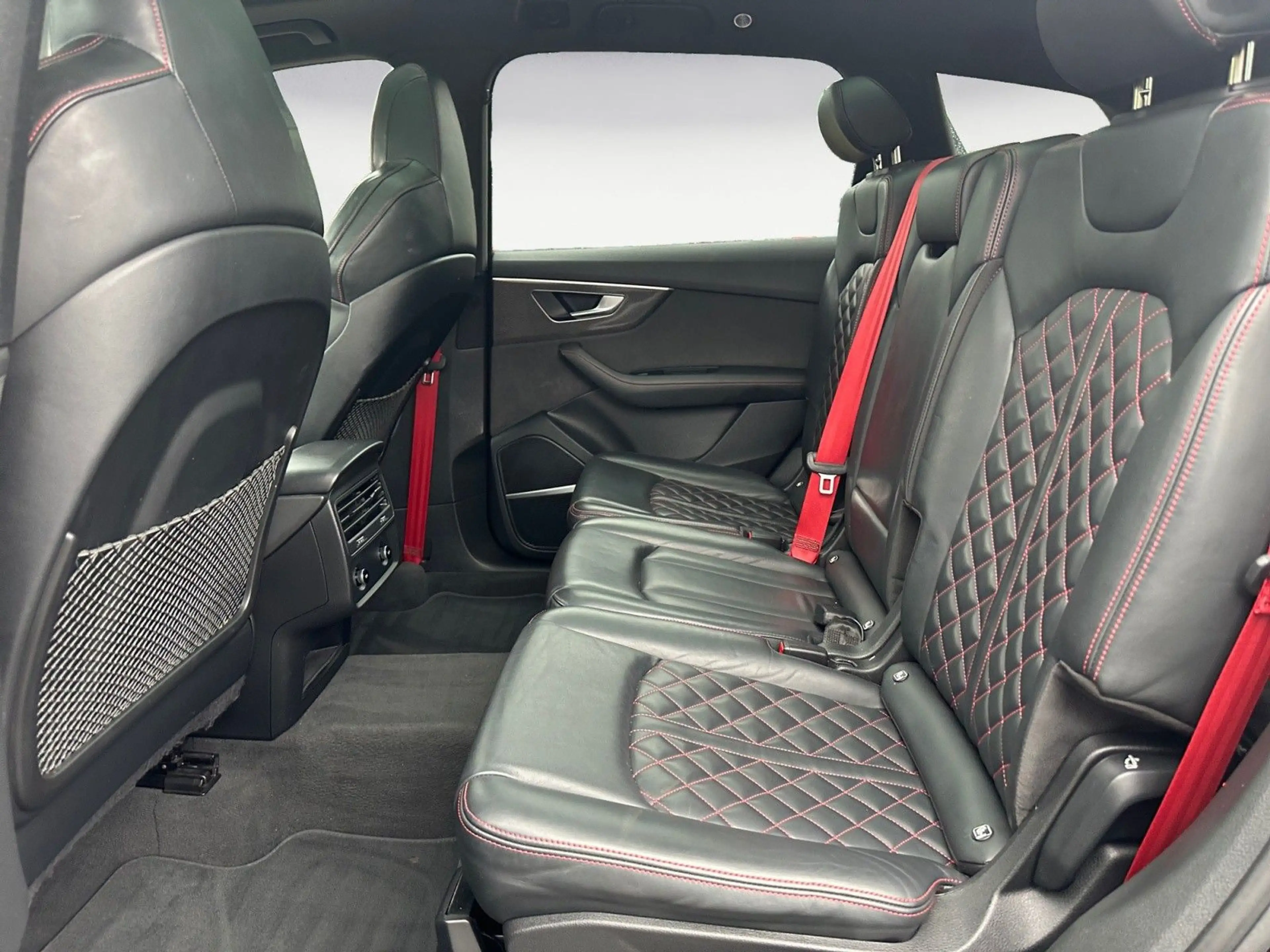 Audi SQ7 competitionPlus 7Sitzer AHK B&O Pano — photo 14