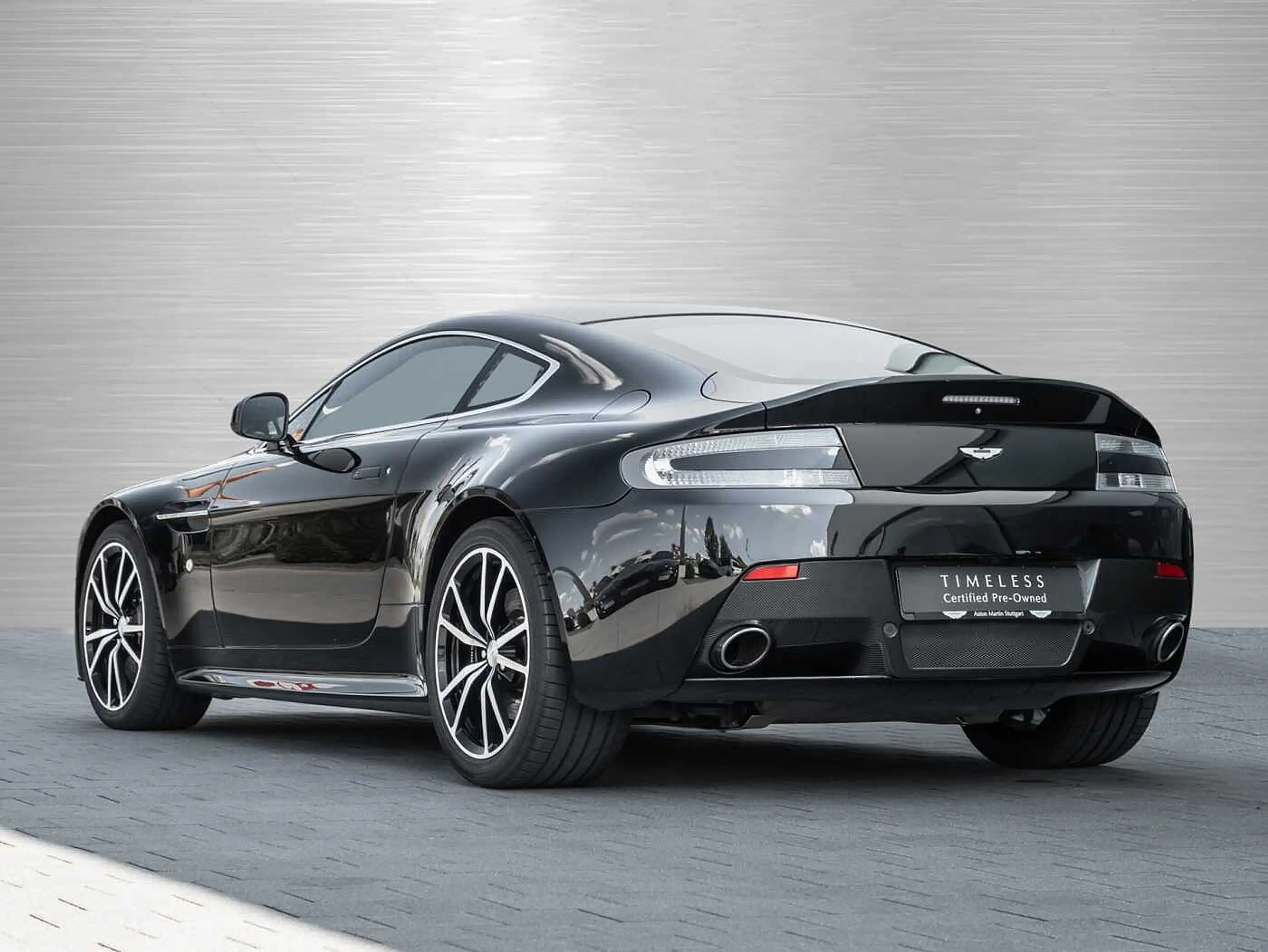 Aston Martin V8 Vantage S Sportshift SP10 — photo 2