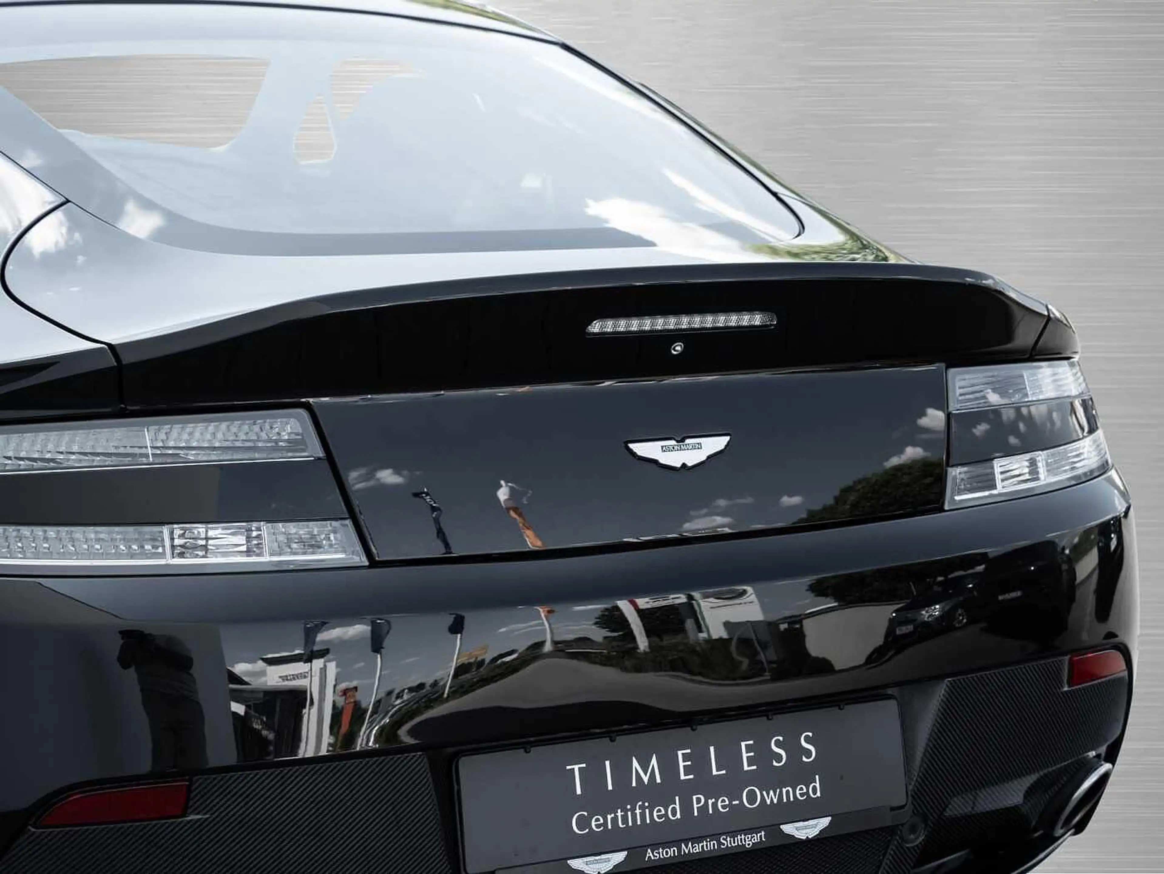Aston Martin V8 Vantage S Sportshift SP10 — photo 7