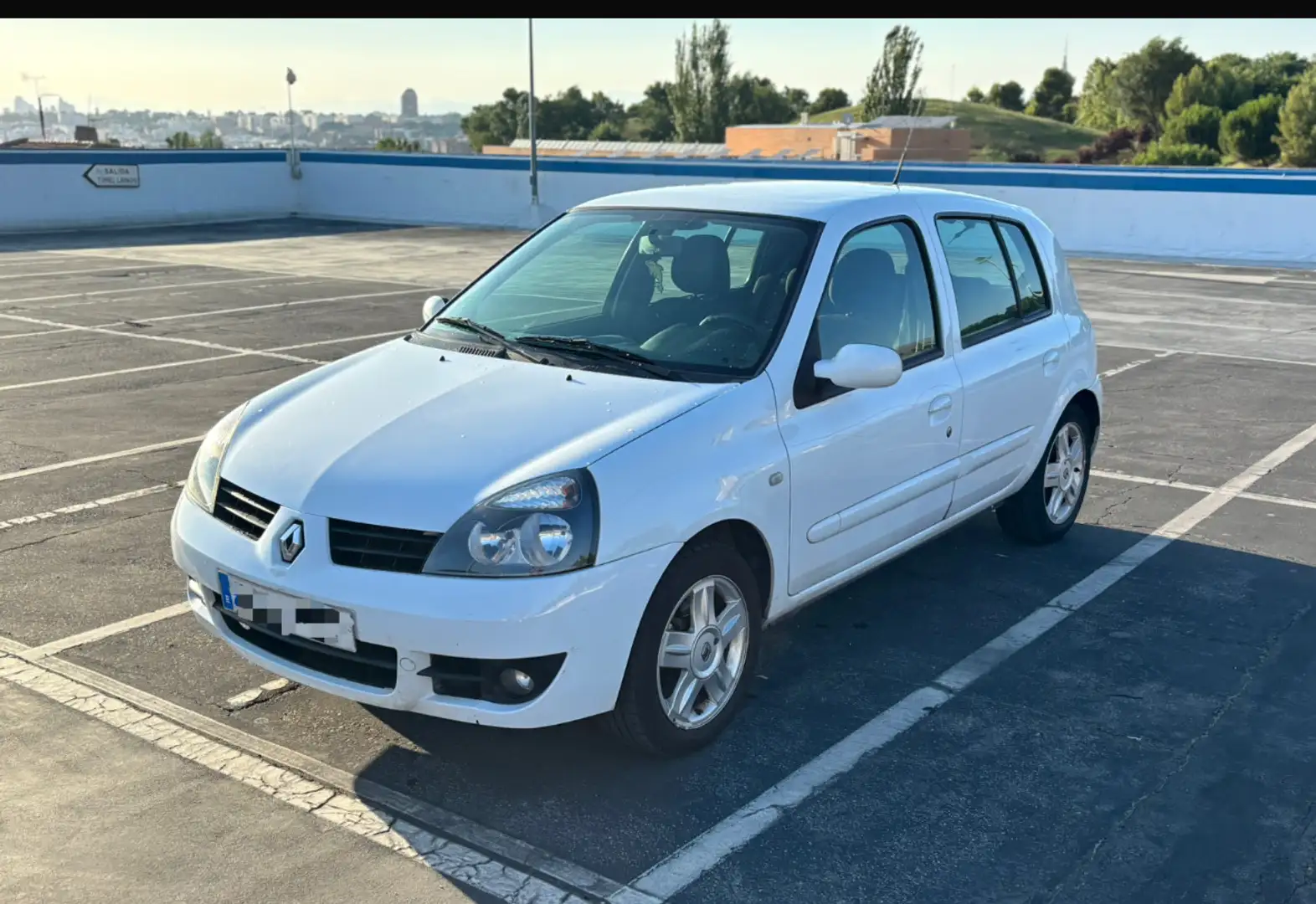 Renault Clio 1.2 Confort Expression eco2 - 2