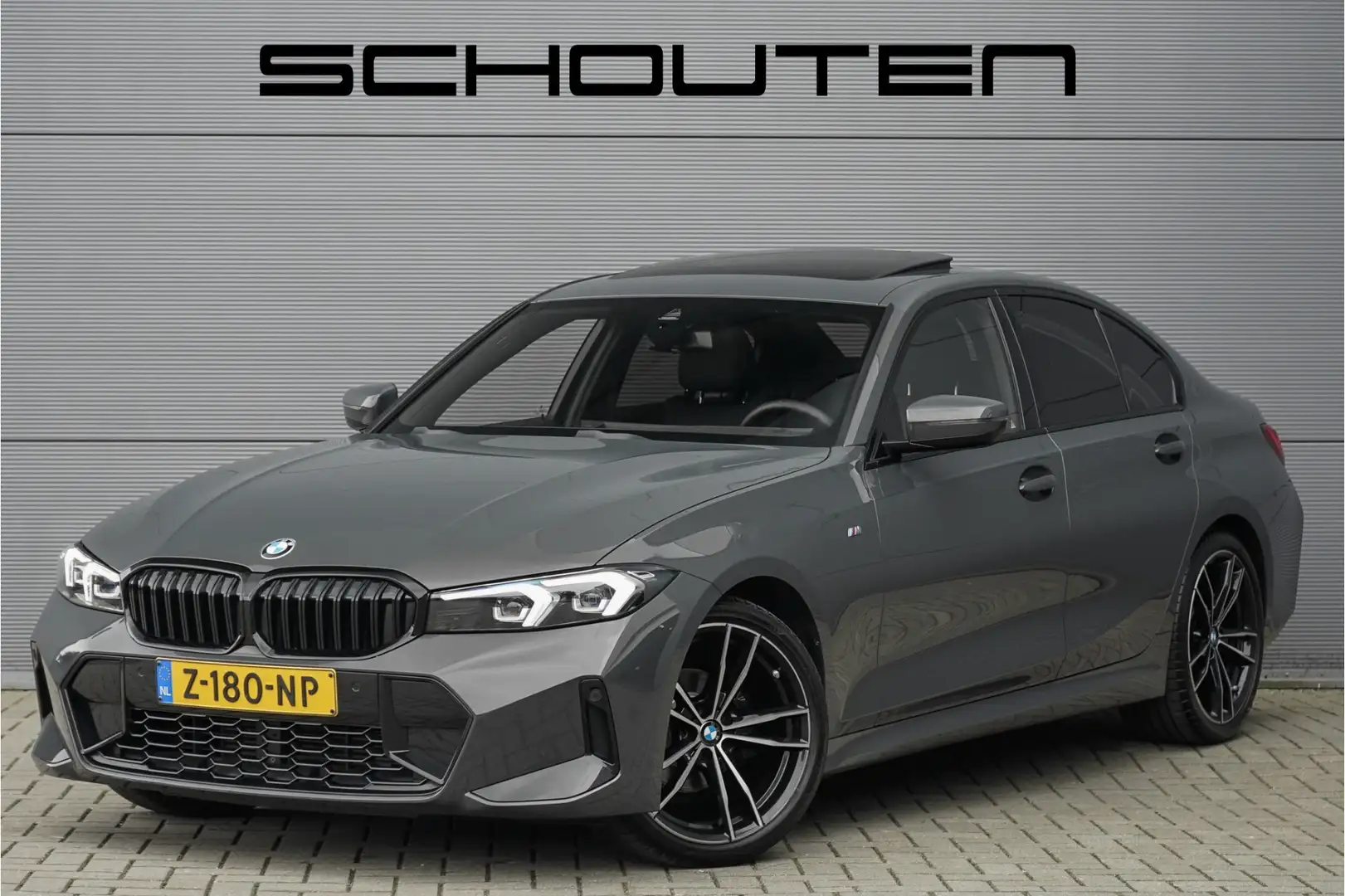 BMW 318 3-serie 318i M-Sport Shadow Individual Schuifdak H Grijs - 1