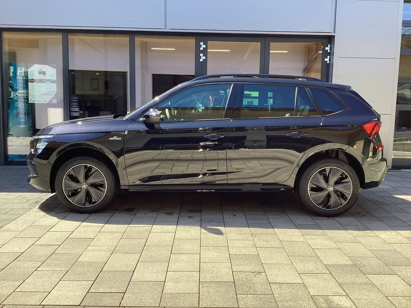 Skoda Kamiq 1,5 TSI DSG Monte Carlo Schwarz - 1