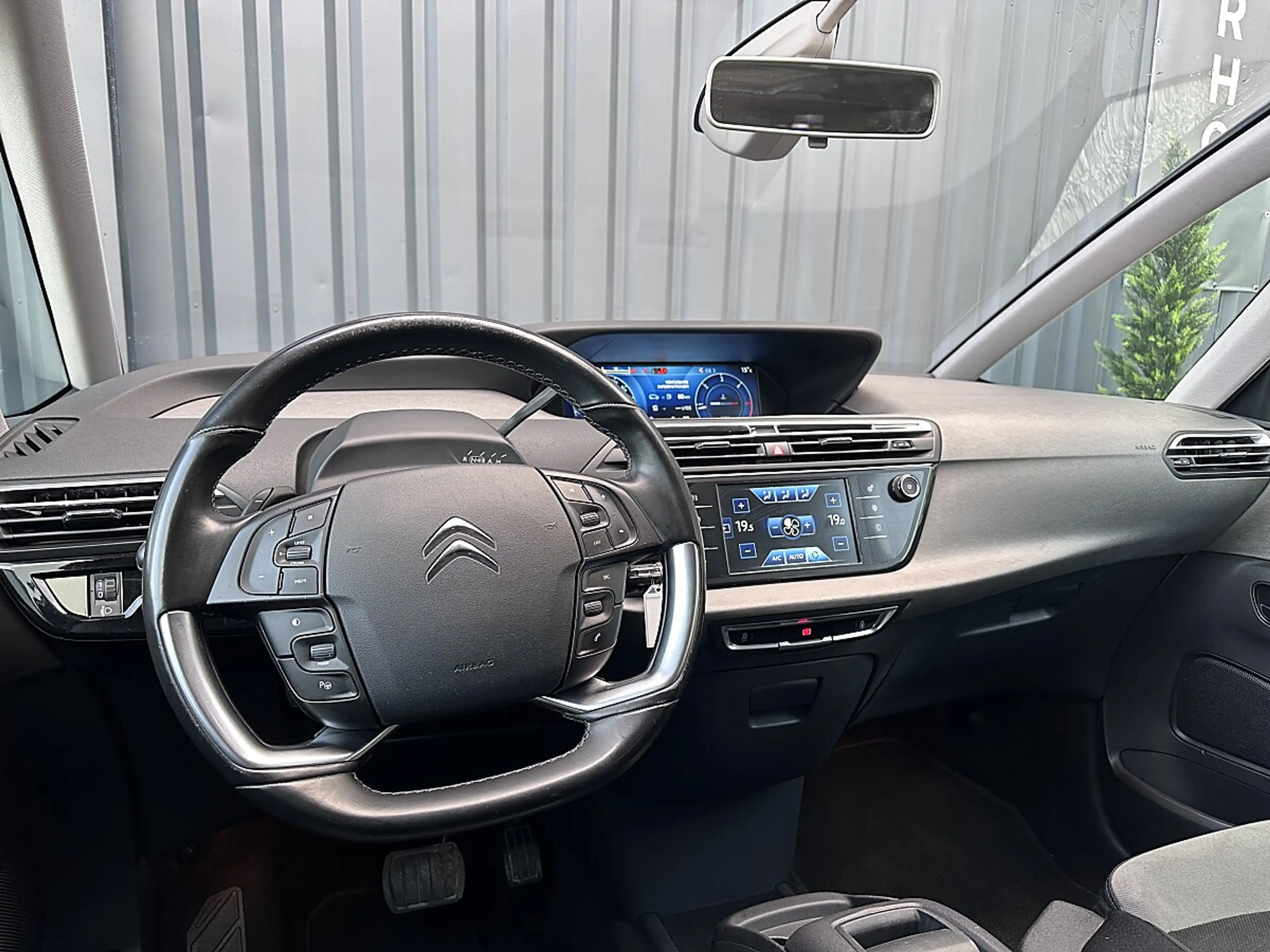 Citroen Grand C4 Picasso 1.6 e-HDi Automatik · 7-Sitzer · Navi · Rückfah... — photo 8