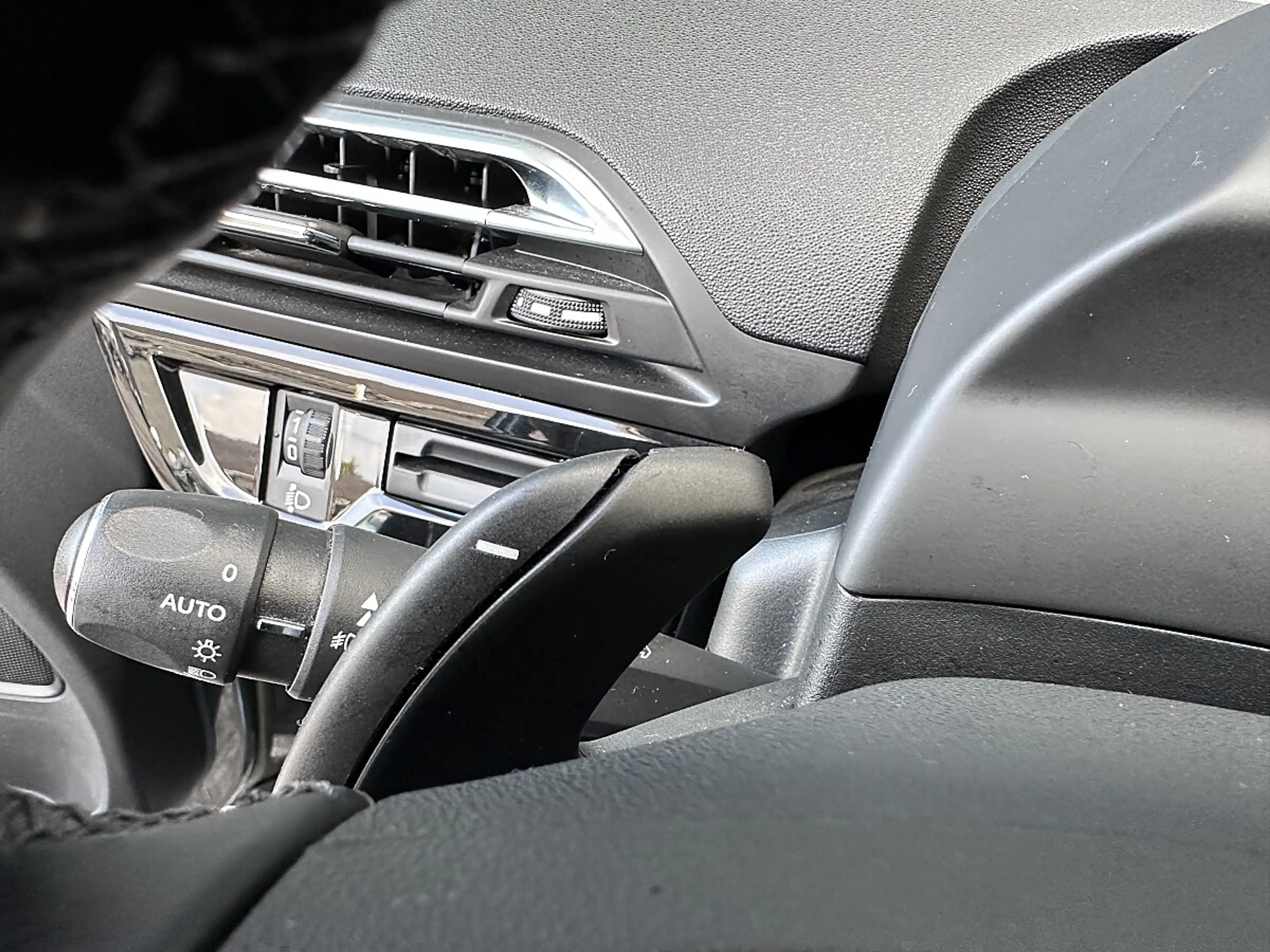Citroen Grand C4 Picasso 1.6 e-HDi Automatik · 7-Sitzer · Navi · Rückfah... — photo 10
