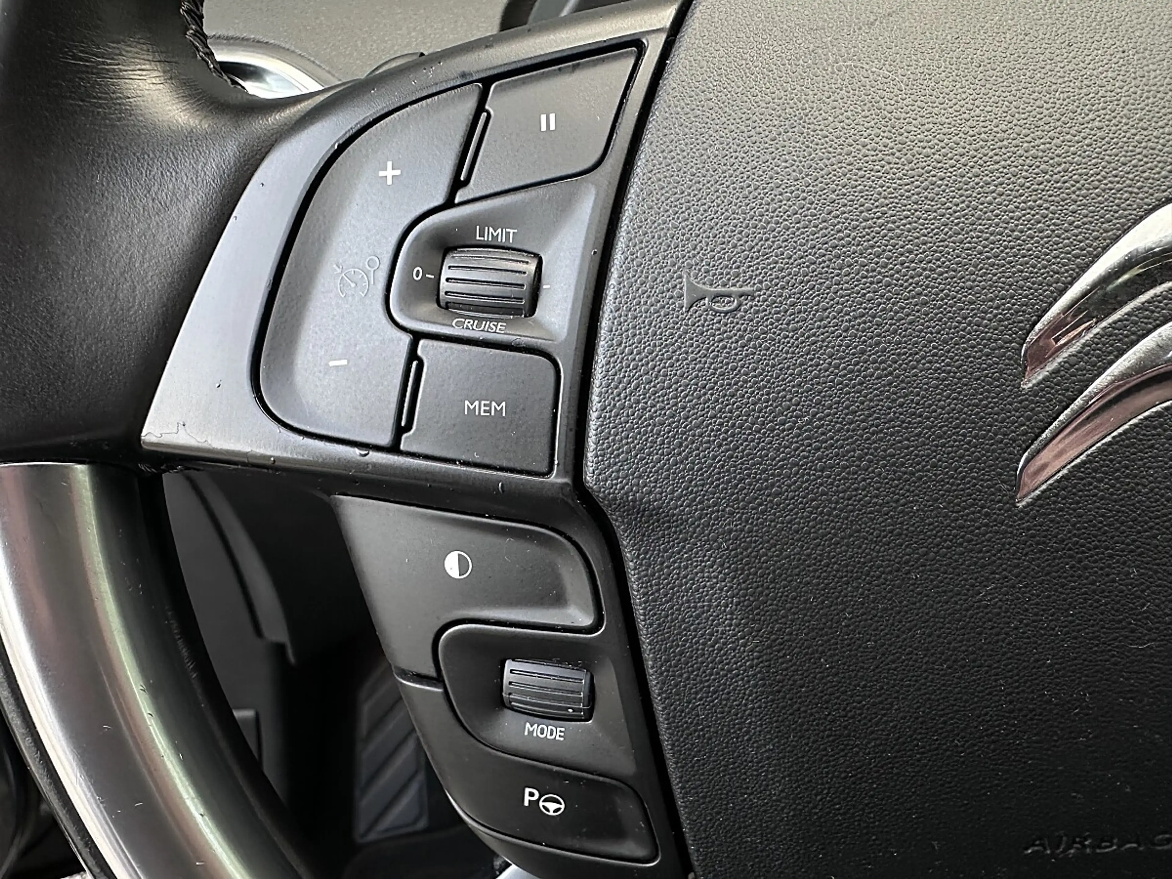 Citroen Grand C4 Picasso 1.6 e-HDi Automatik · 7-Sitzer · Navi · Rückfah... — photo 12