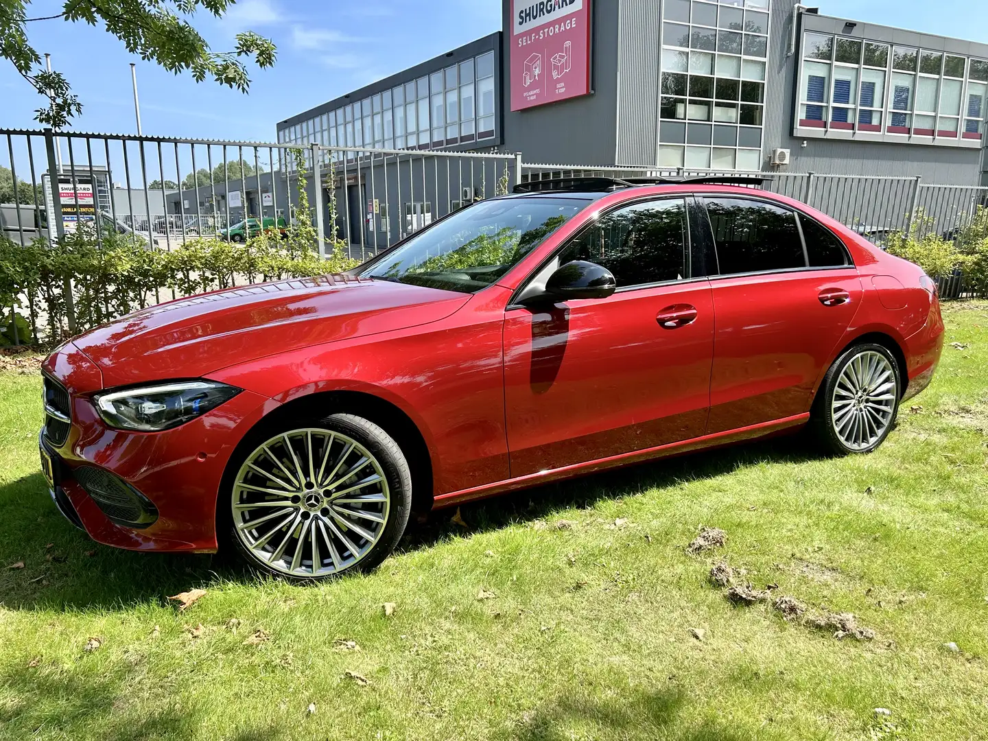 Mercedes-Benz C 300 e Luxury Line Plug-in Hybride Červená - 1