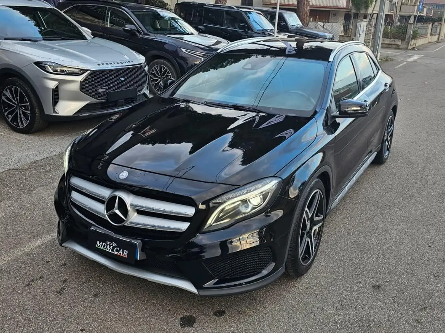 Mercedes-Benz GLA 200 GLA-X156 2014 d (cdi) Premium auto Nero - 1