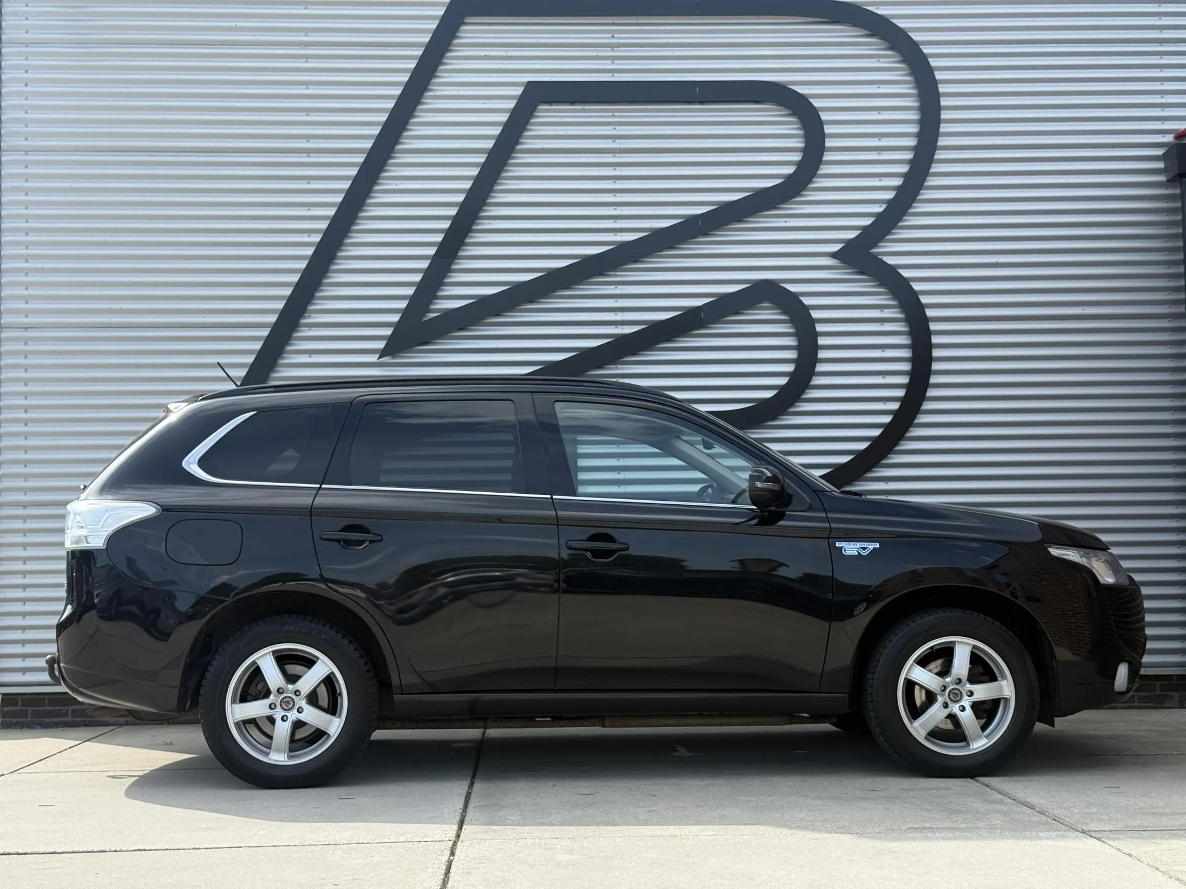 Mitsubishi Outlander 2.0 PHEV instyle 2e Eigenaar|Pano|Camera|Cruise|St — photo 10