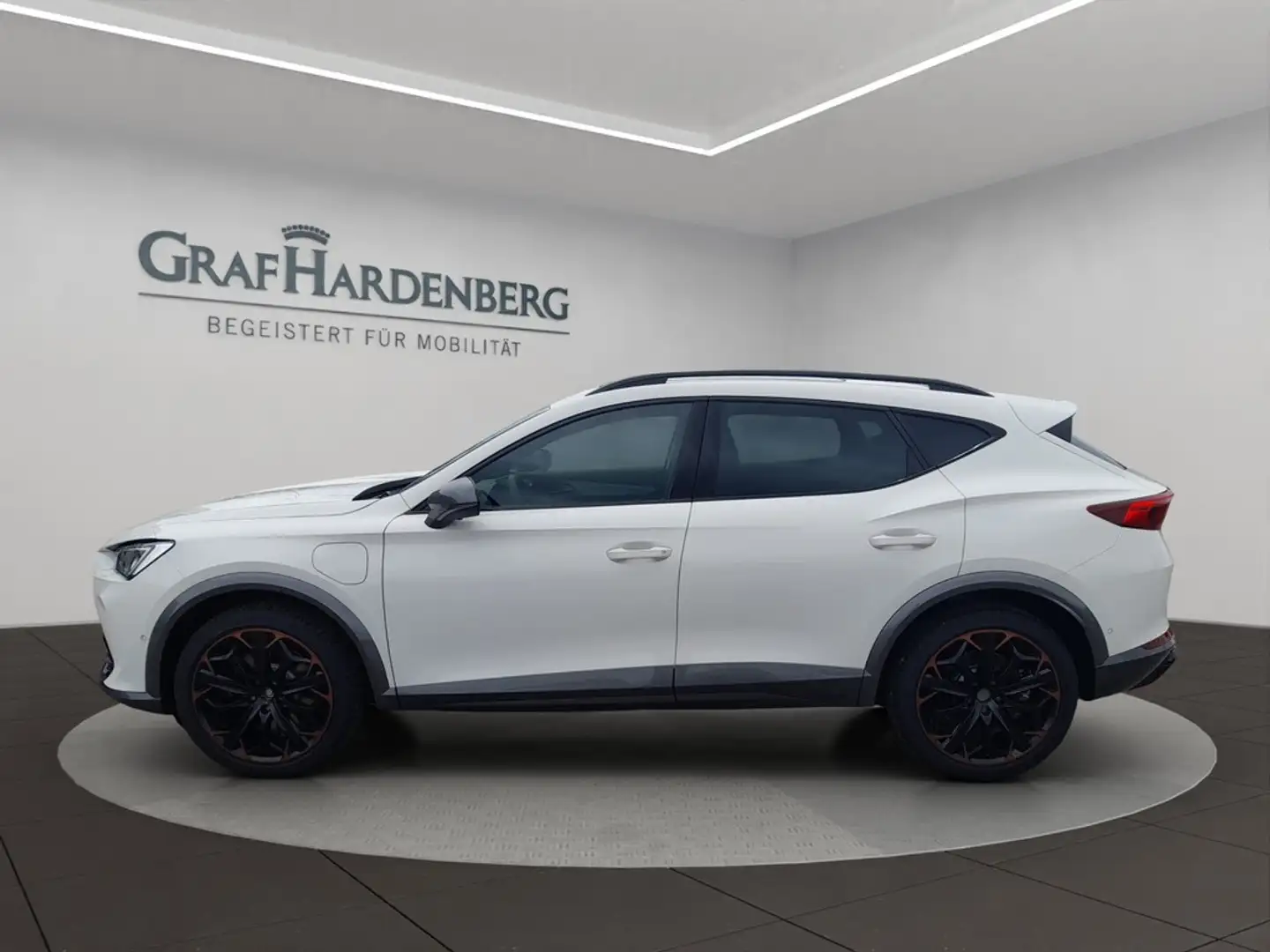 CUPRA Formentor VZ 1.4 e-HYBRID 180 kW DSG MATRIX PANO NAV Weiß - 2