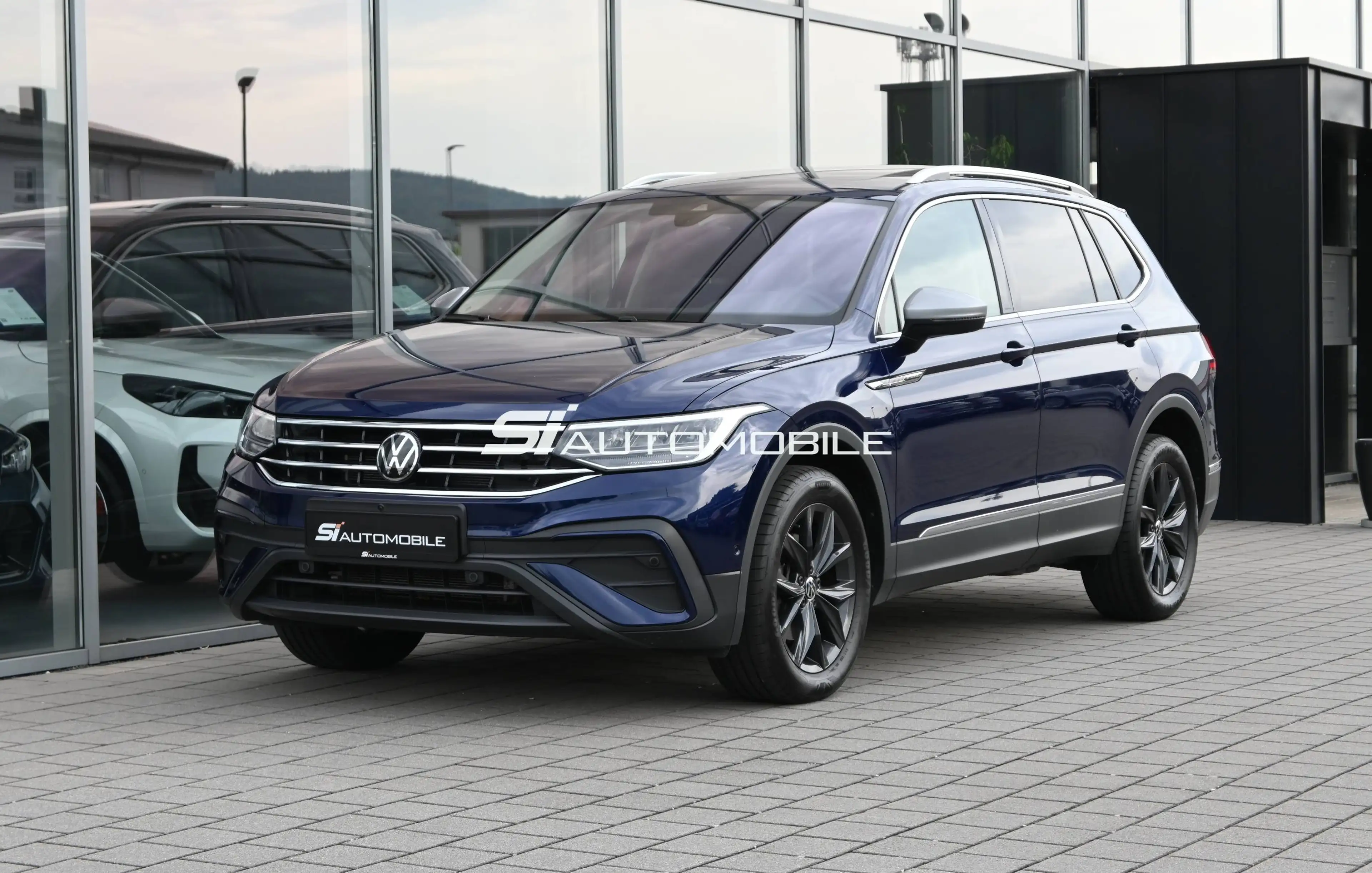 Volkswagen Tiguan Allspace Tiguan Allspace 2.0 TDI DSG Life °ACC°AHK°DCC°HUD°MASSAGE°PANO°STANDHEIZUNG°360°