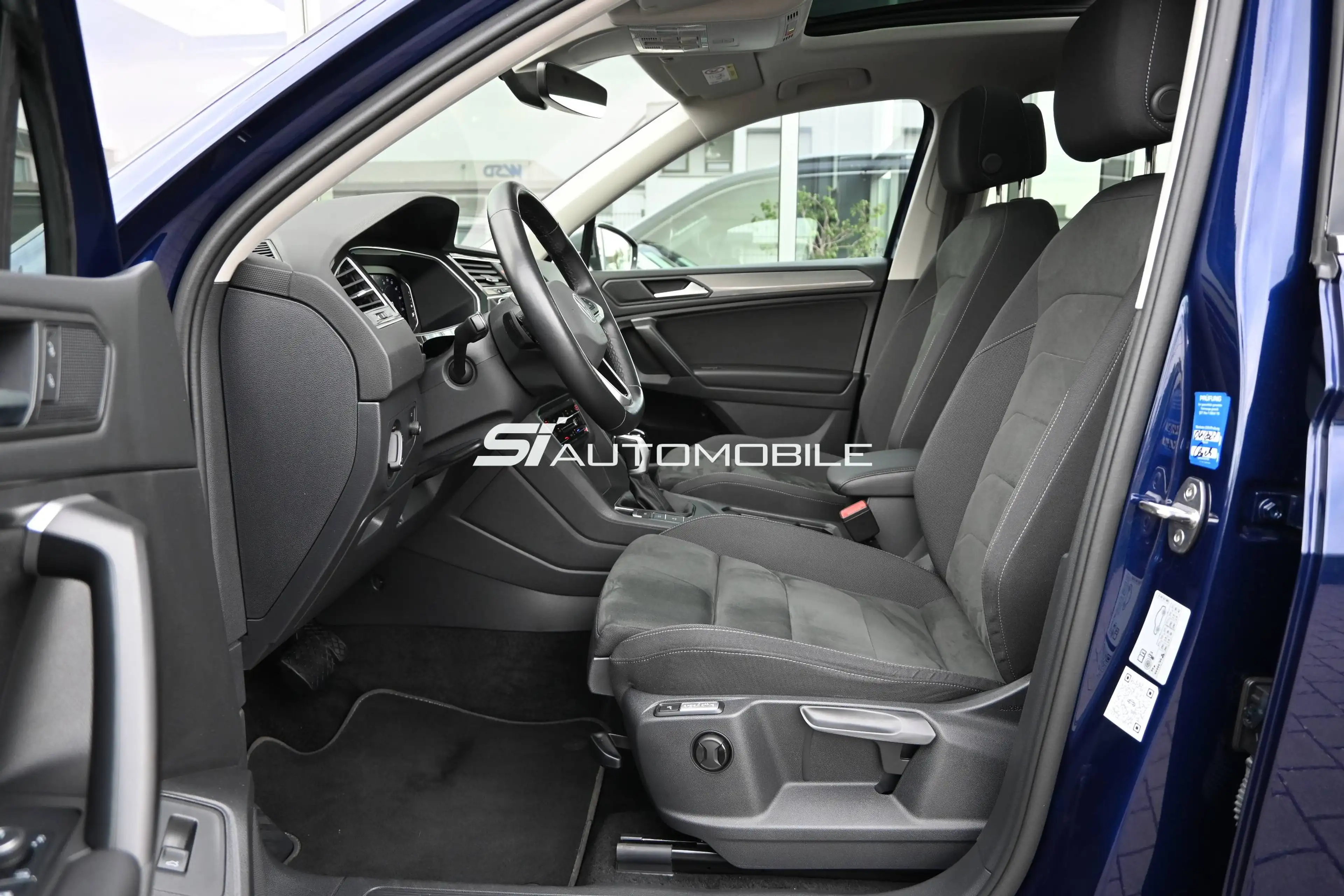 Volkswagen Tiguan Allspace Tiguan Allspace 2.0 TDI DSG Life °ACC°AHK°DCC°HUD°MASSAGE°PANO°STANDHEIZUNG°360° — photo 10