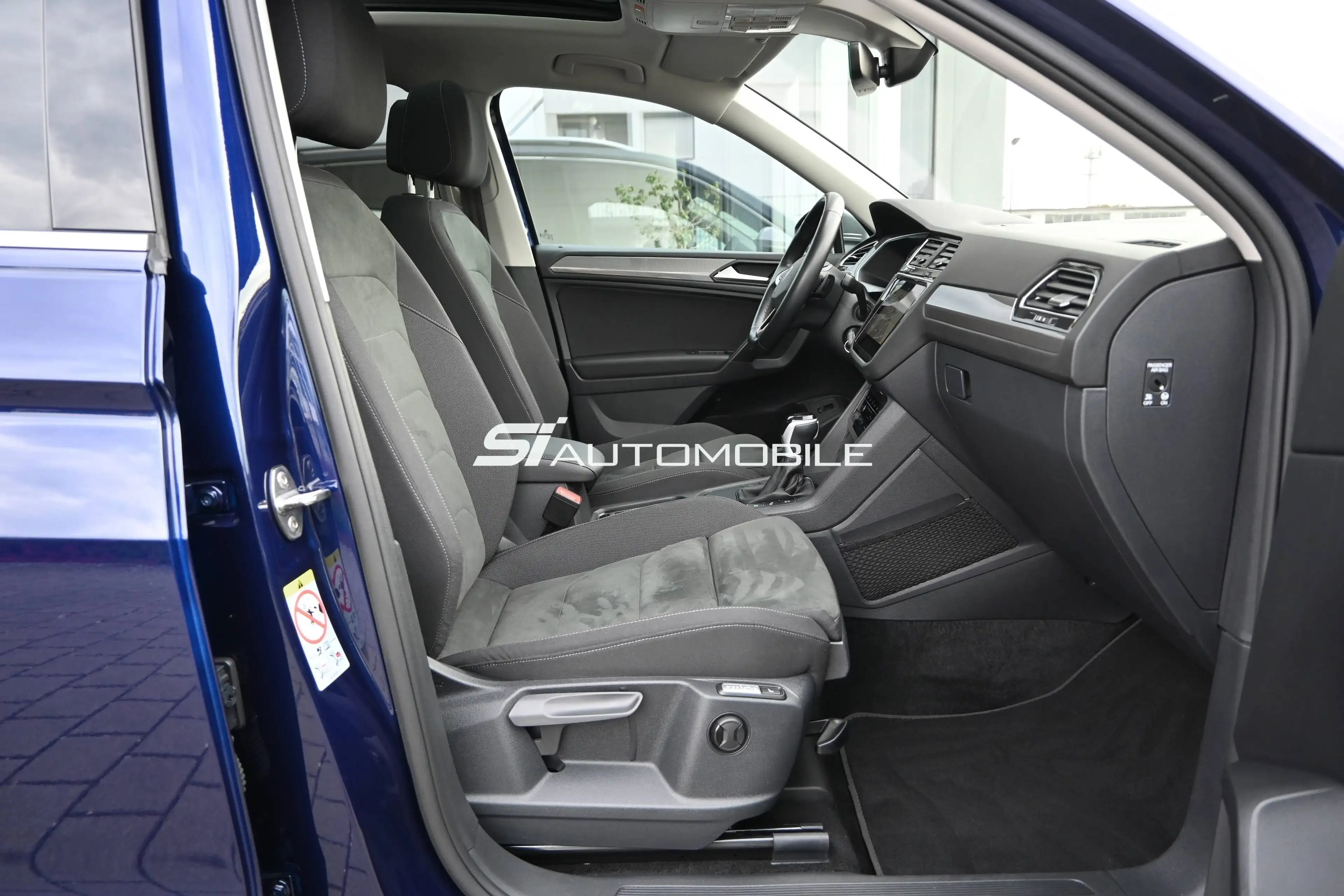 Volkswagen Tiguan Allspace Tiguan Allspace 2.0 TDI DSG Life °ACC°AHK°DCC°HUD°MASSAGE°PANO°STANDHEIZUNG°360° — photo 12