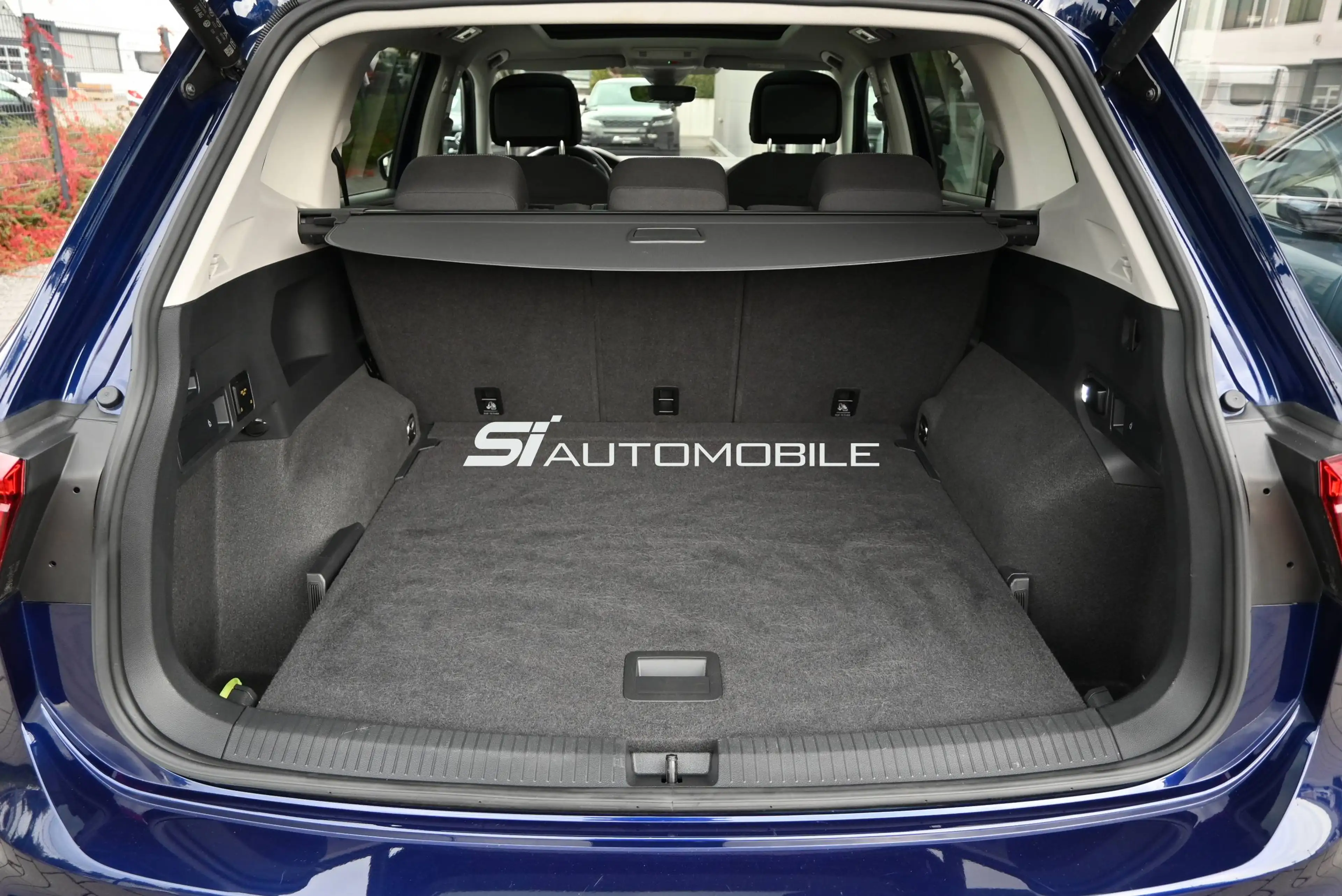 Volkswagen Tiguan Allspace Tiguan Allspace 2.0 TDI DSG Life °ACC°AHK°DCC°HUD°MASSAGE°PANO°STANDHEIZUNG°360° — photo 15