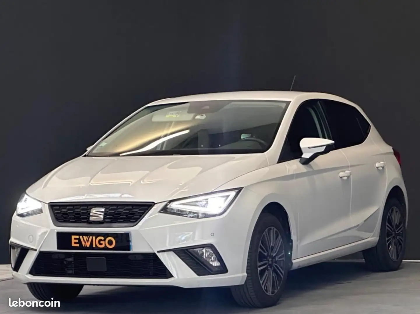 SEAT Ibiza 1.0 TSI 95ch URBAN Blanc - 1