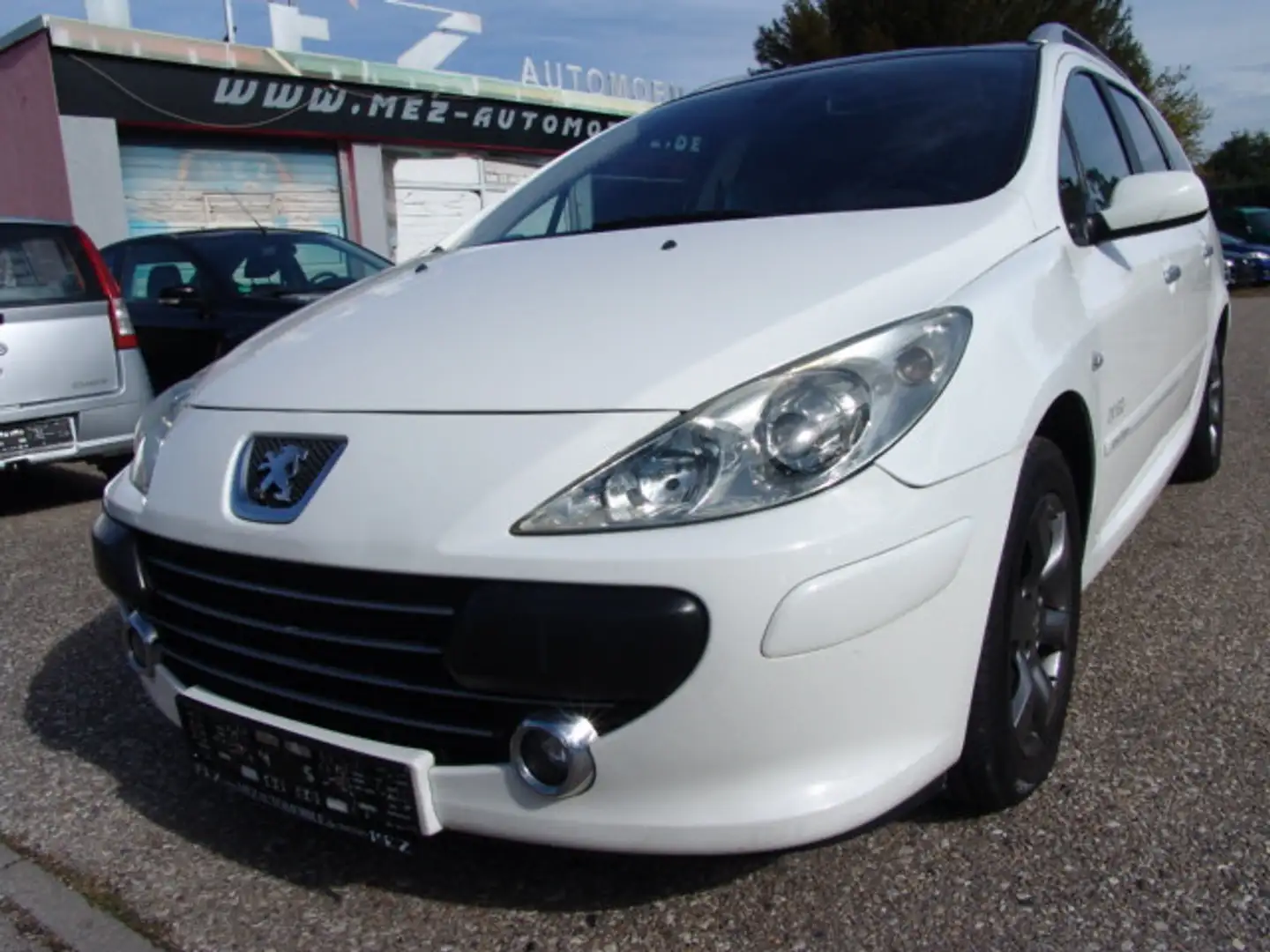 Peugeot 307 2.0 SW Sport OXYGO 1.Hand Klimaauto PDC Weiß - 1