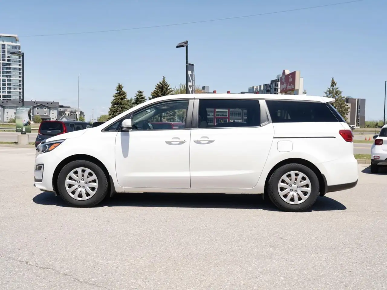 Kia Sedona снимка Kia Sedona