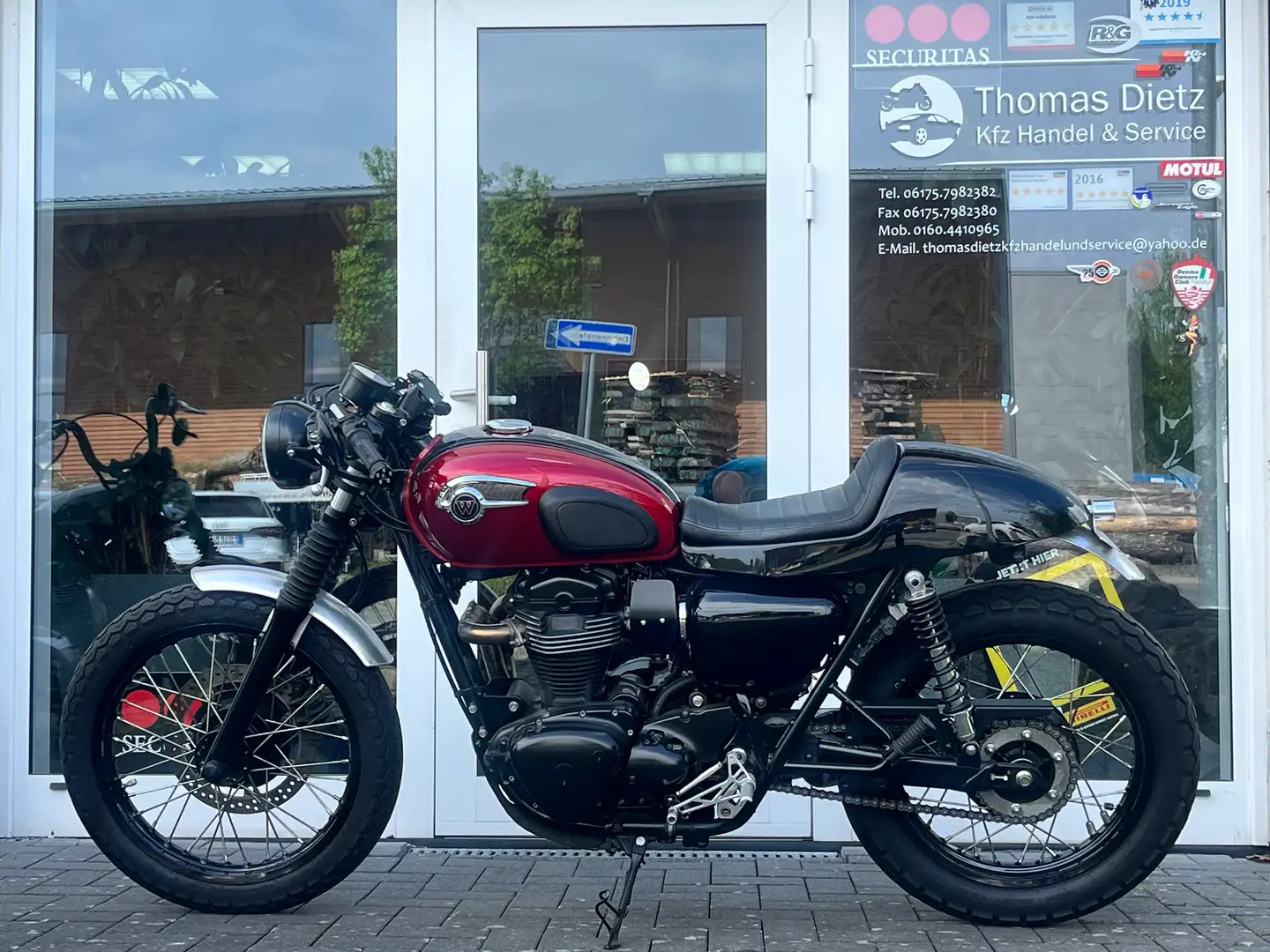 Kawasaki W 800 Special Edition Style Ace Cafe Rojo - 1