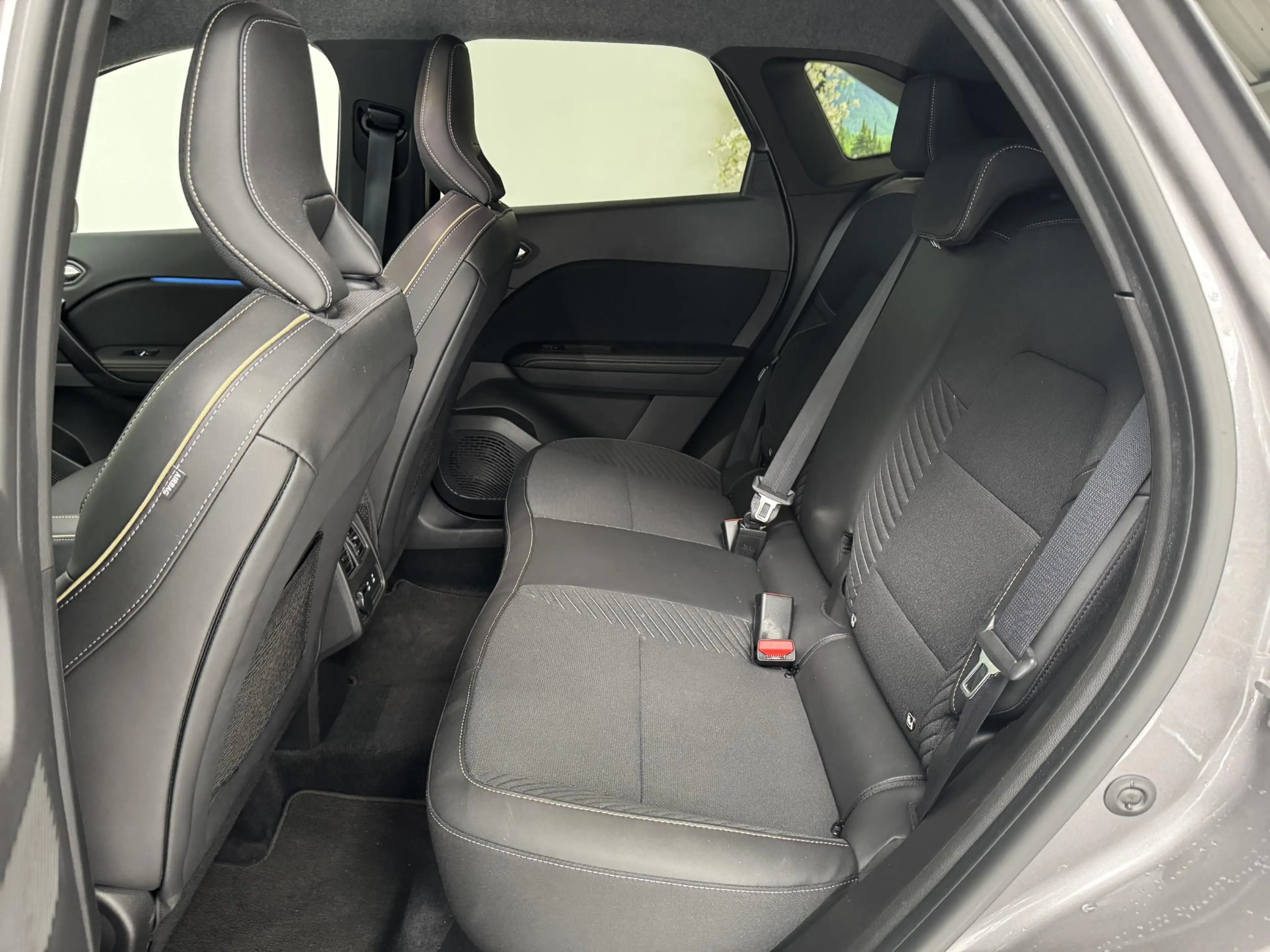 Renault Symbioz 1.6 E-Tech full hybrid 145 Iconic | Navigatie | 36 — photo 36
