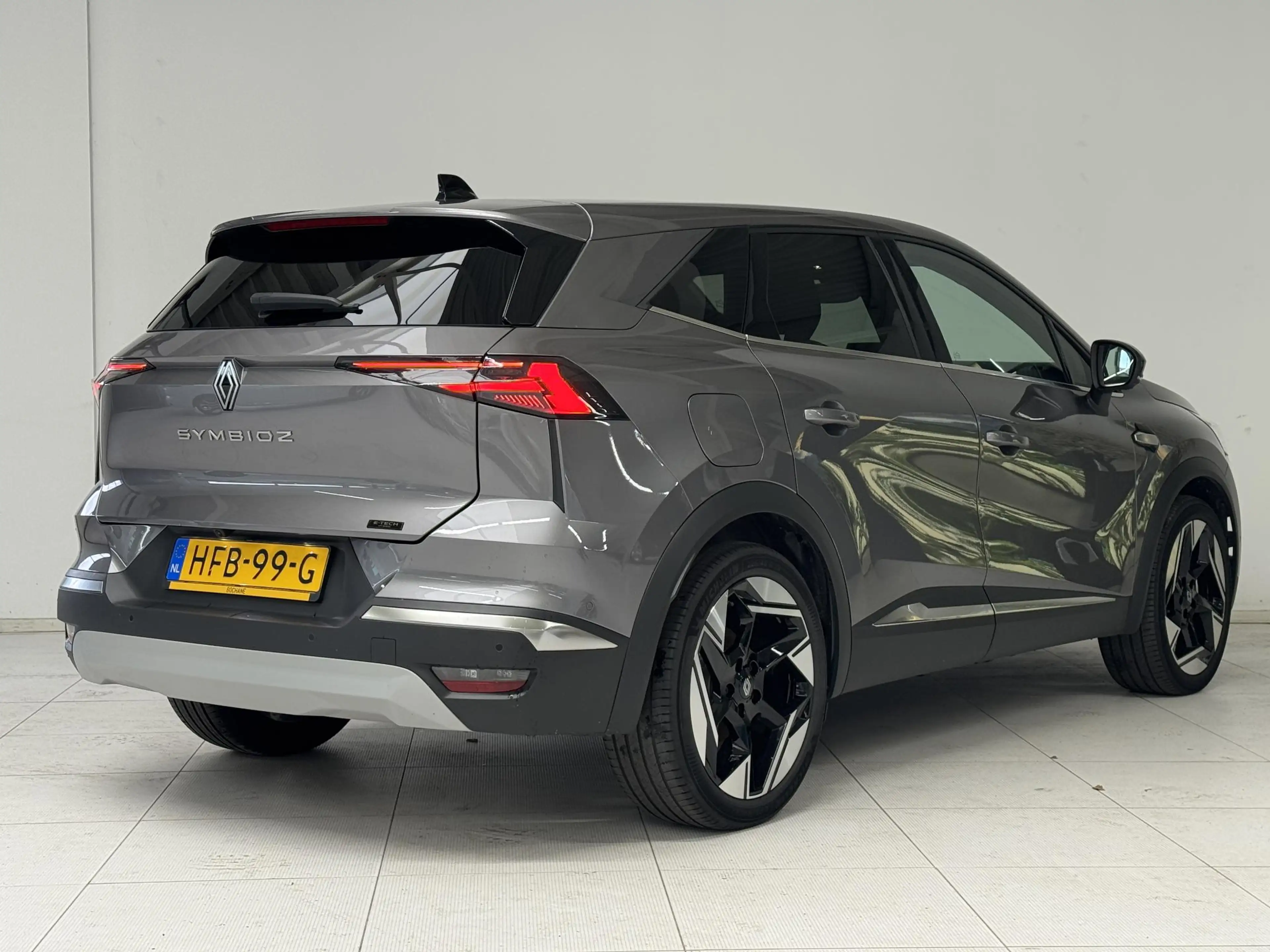 Renault Symbioz 1.6 E-Tech full hybrid 145 Iconic | Navigatie | 36 — photo 2