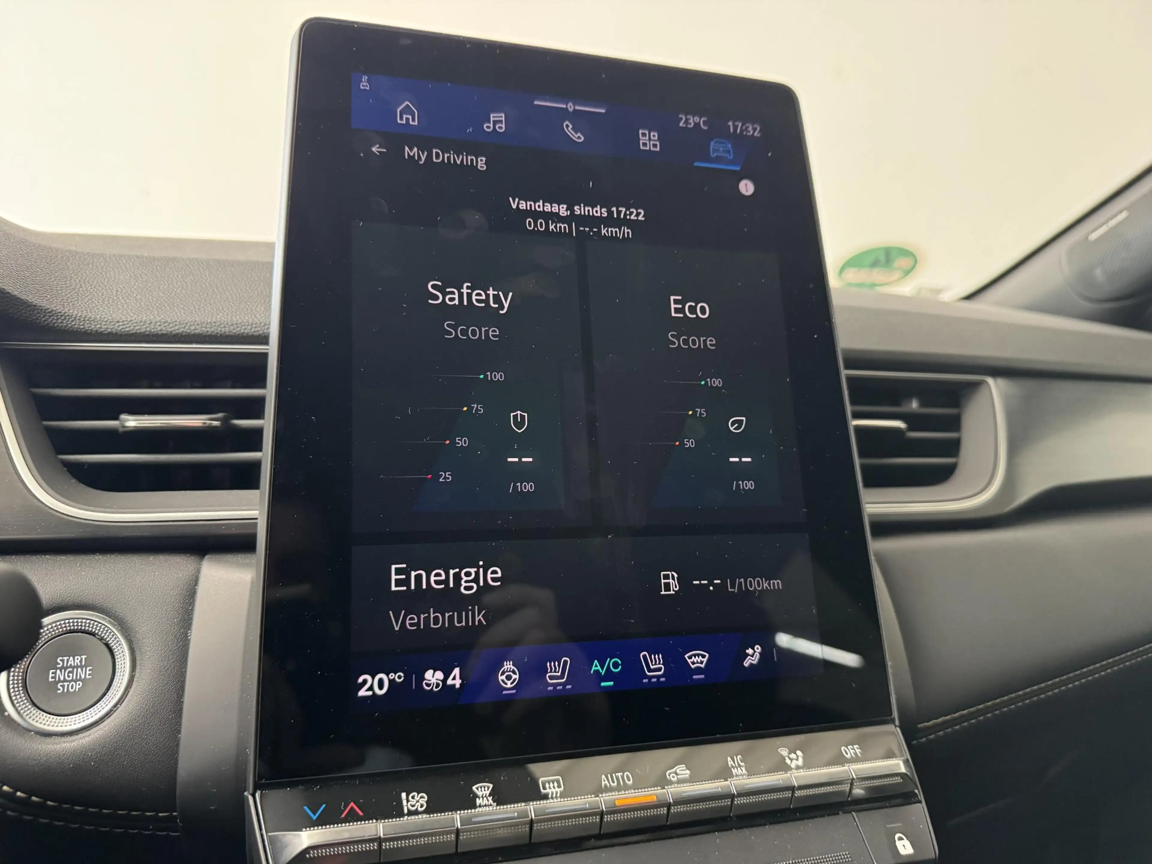 Renault Symbioz 1.6 E-Tech full hybrid 145 Iconic | Navigatie | 36 — photo 26
