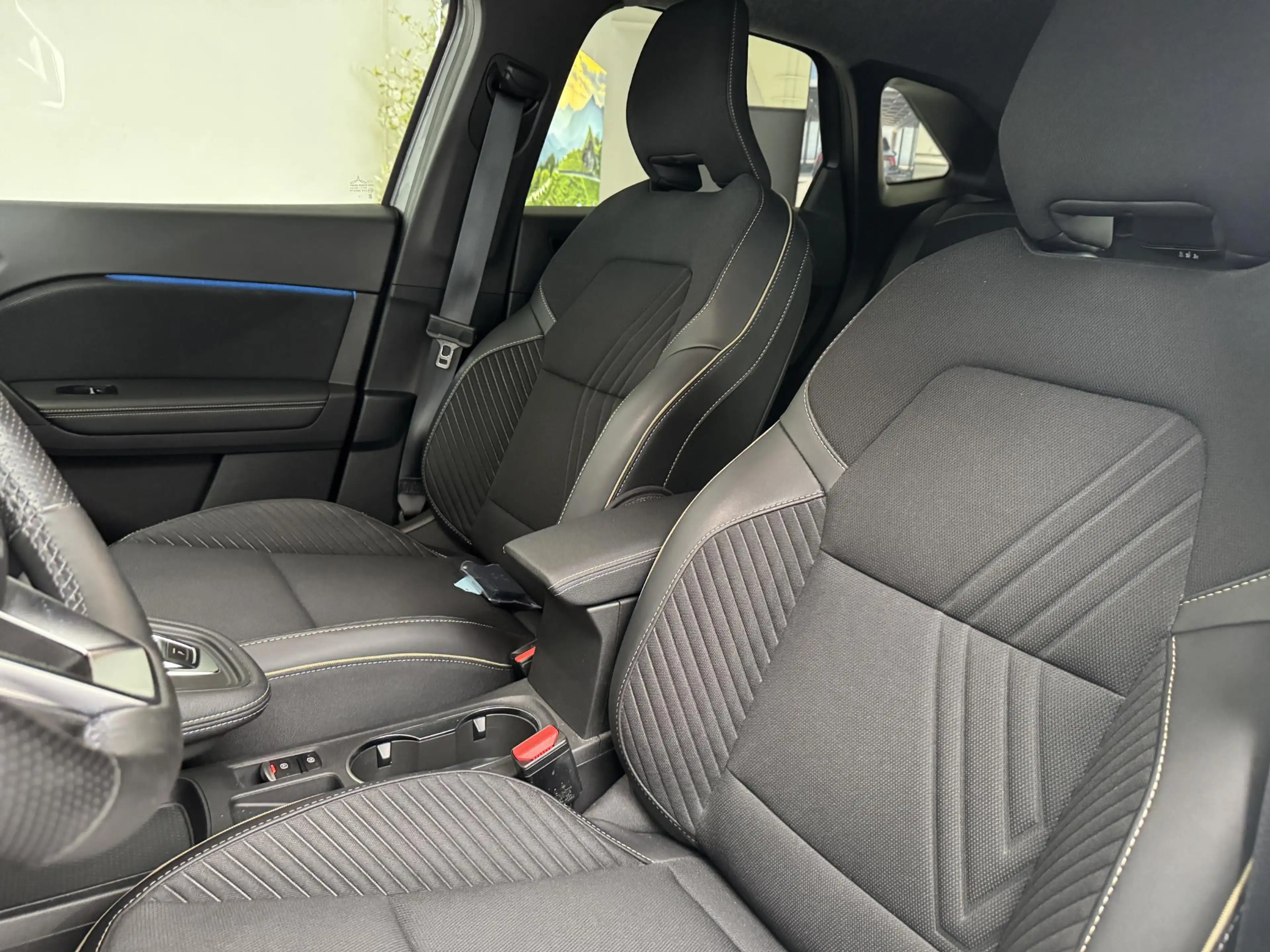 Renault Symbioz 1.6 E-Tech full hybrid 145 Iconic | Navigatie | 36 — photo 33