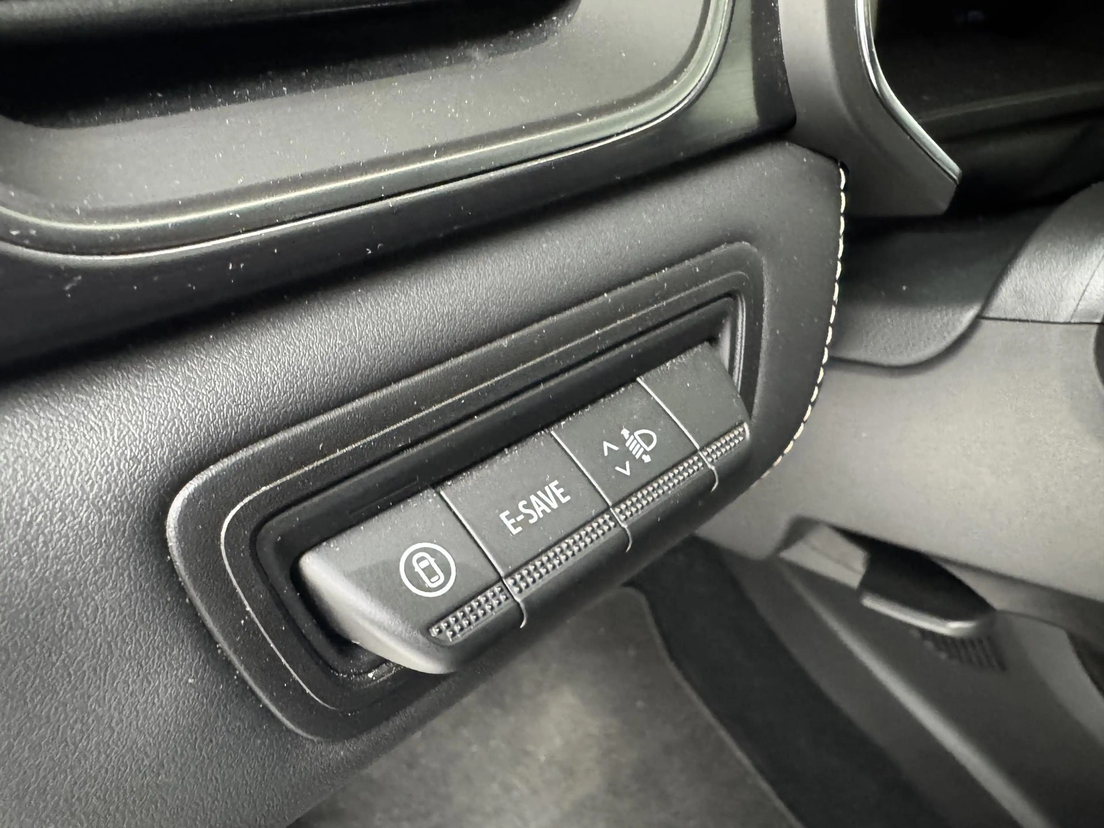 Renault Symbioz 1.6 E-Tech full hybrid 145 Iconic | Navigatie | 36 — photo 32