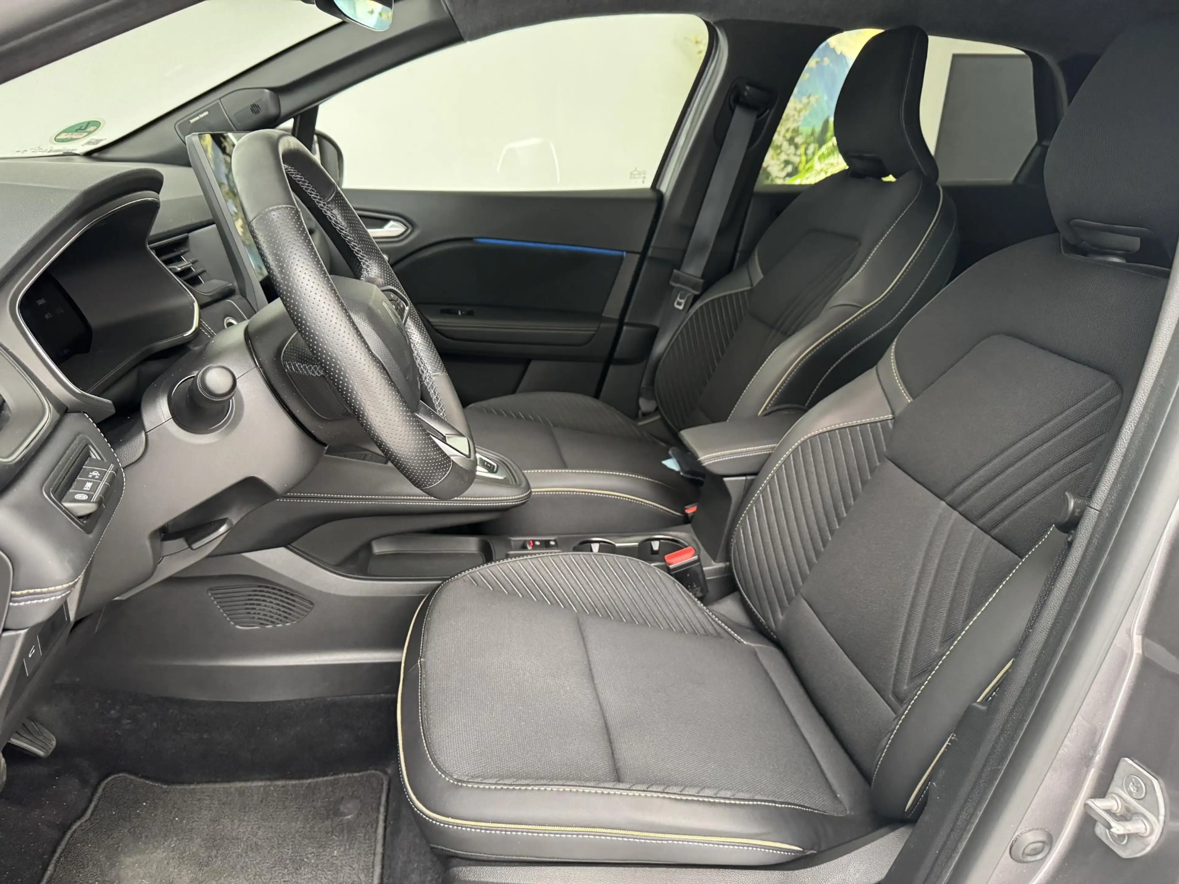Renault Symbioz 1.6 E-Tech full hybrid 145 Iconic | Navigatie | 36 — photo 7