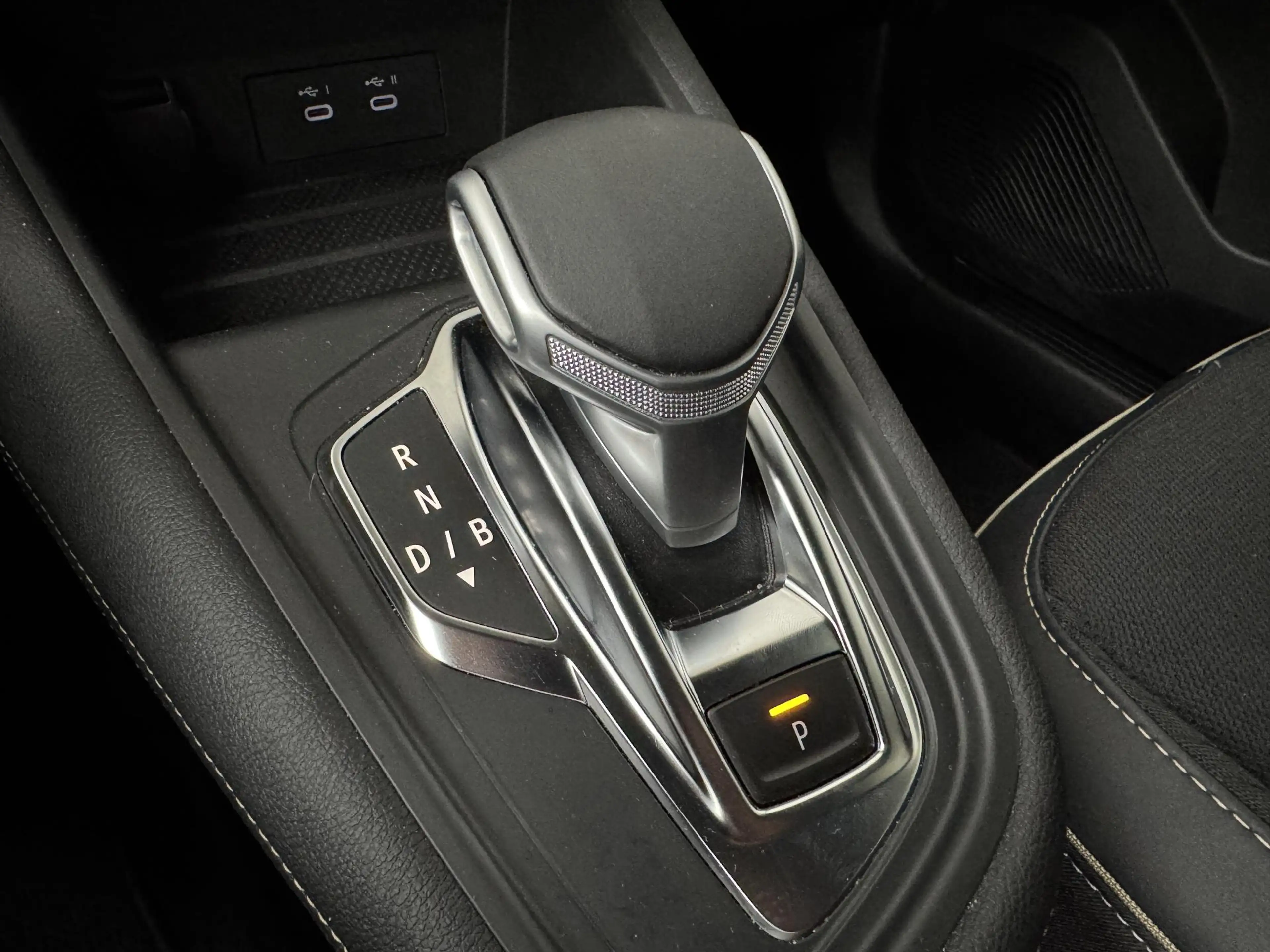 Renault Symbioz 1.6 E-Tech full hybrid 145 Iconic | Navigatie | 36 — photo 22