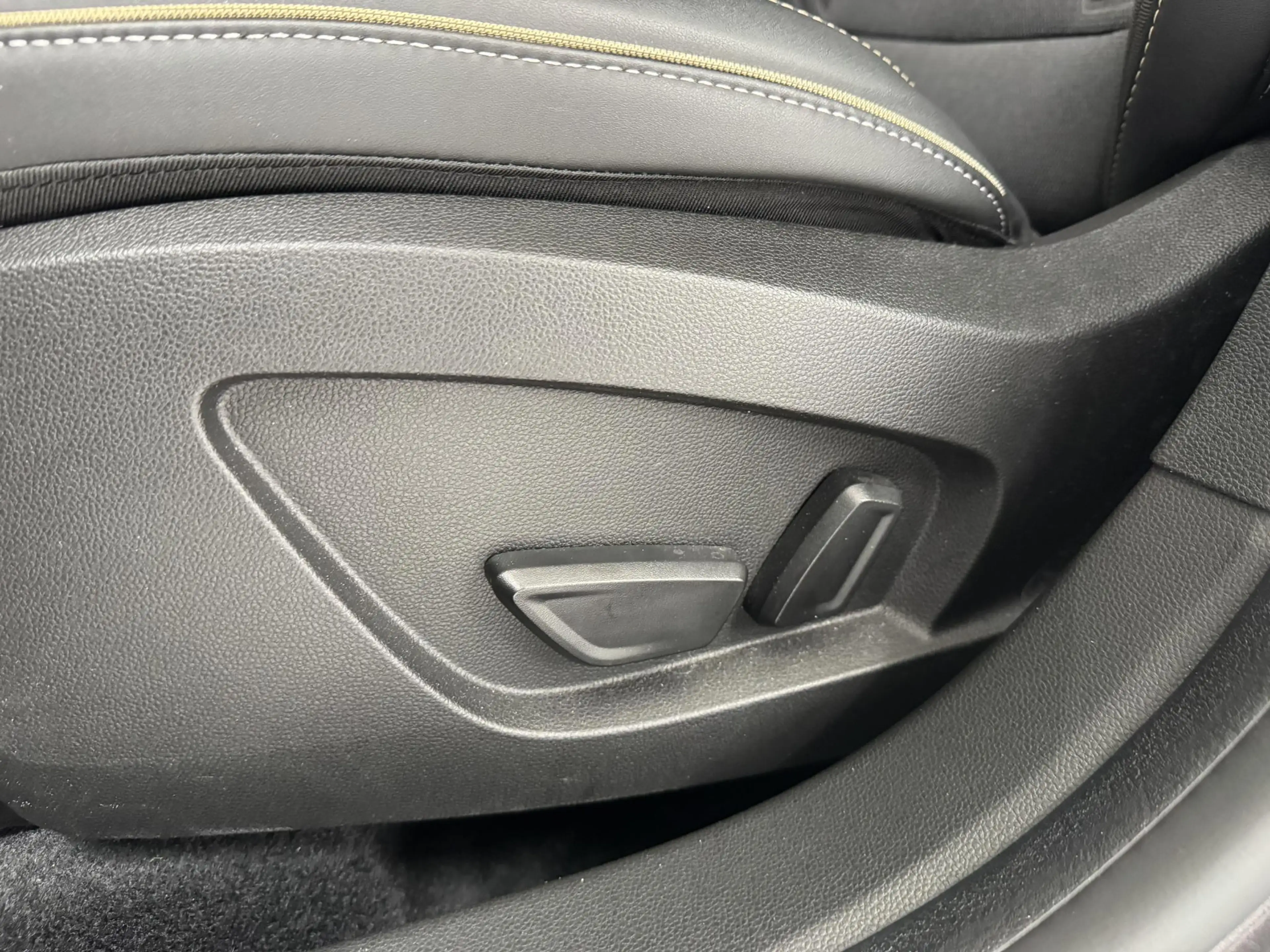 Renault Symbioz 1.6 E-Tech full hybrid 145 Iconic | Navigatie | 36 — photo 21