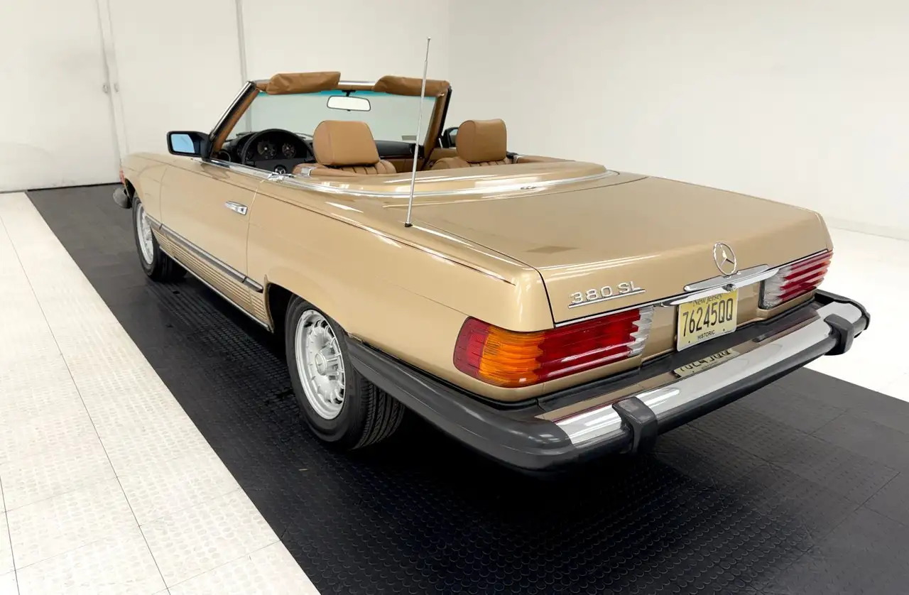 Mercedes-Benz 380 SL Convertible, foto 9