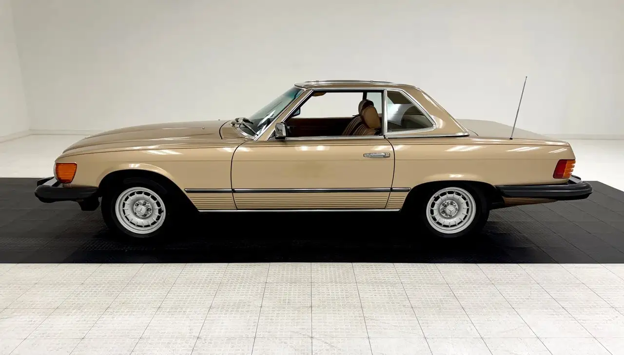 Mercedes-Benz 380 SL Convertible, foto 4