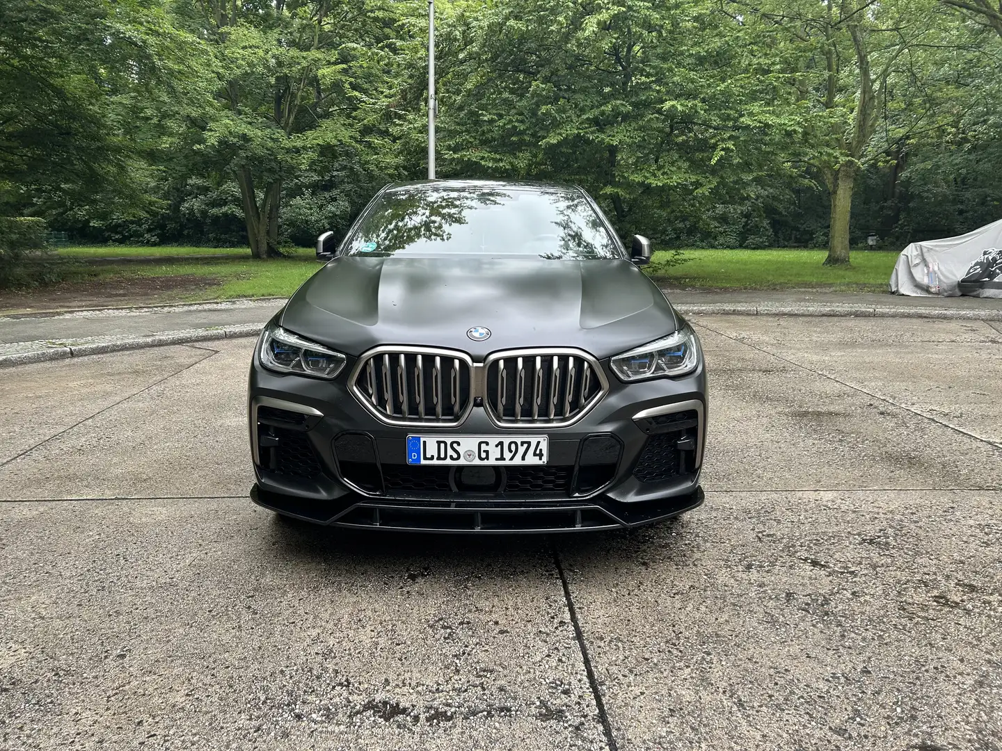 BMW X6 M M50i - 1