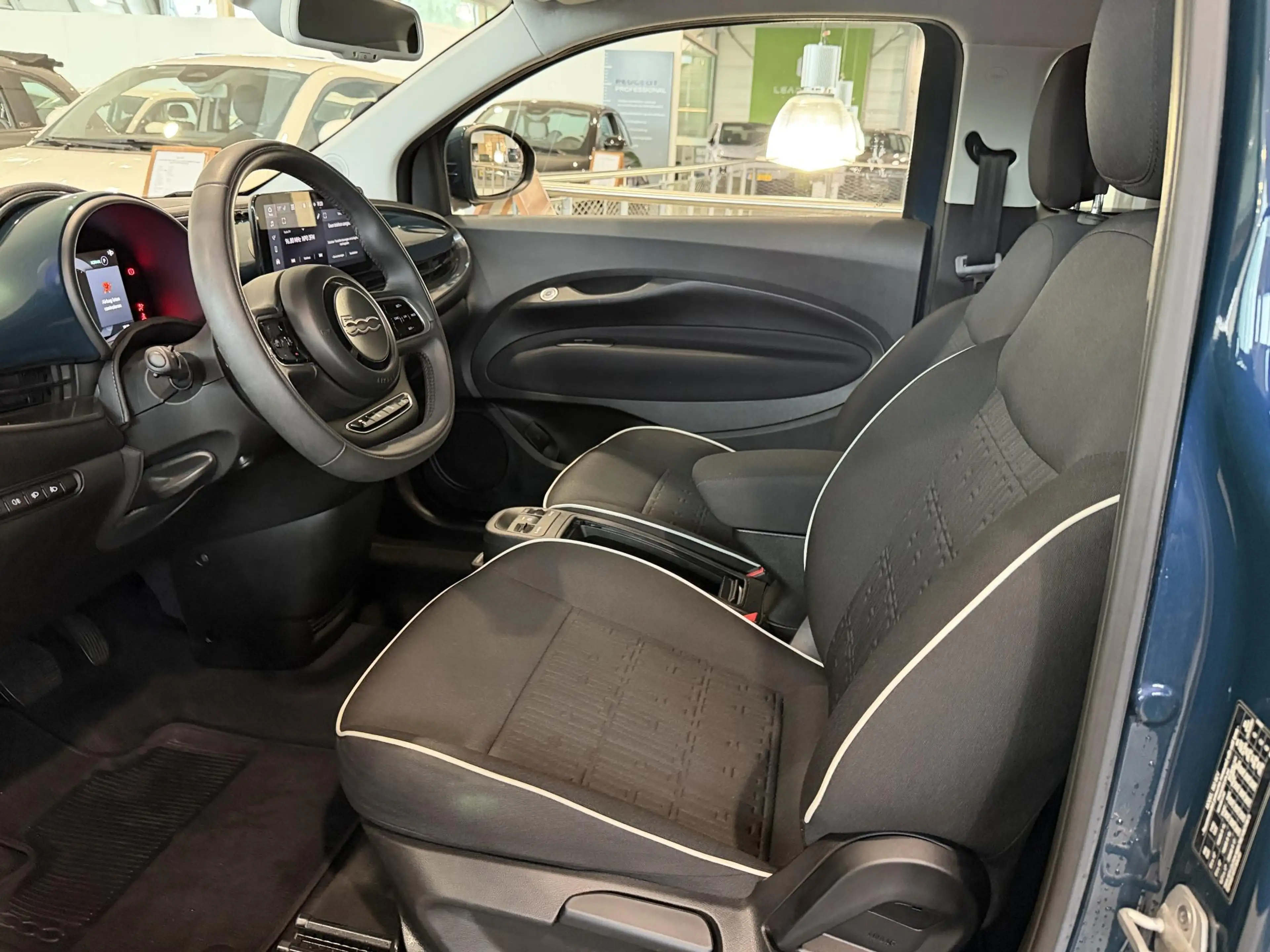 Fiat 500e La Prima 42 kWh SOH 96% | Cruise Control | Stoelve — photo 6