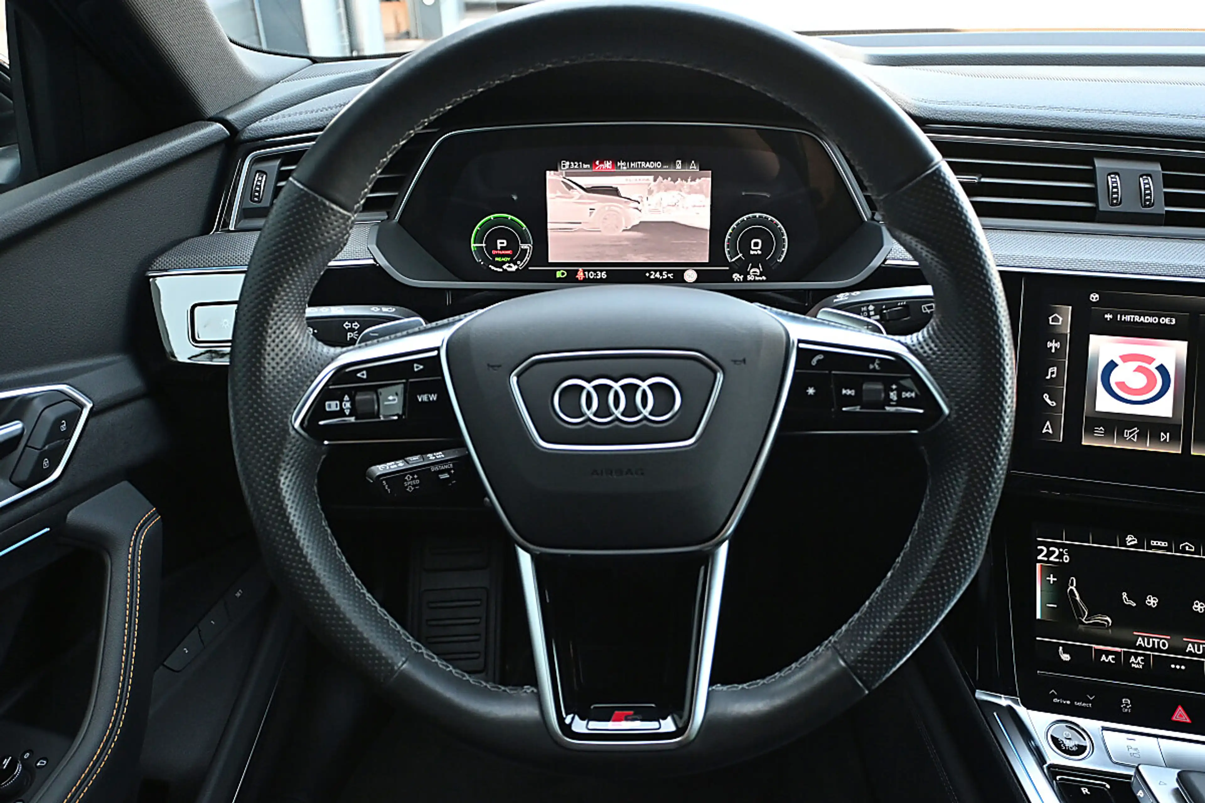 Audi e-tron 55 quattro 95kWh S-line black edition NP €118k ... — photo 10