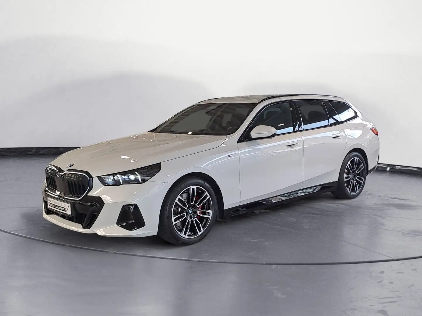 BMW 520 d Touring Navi Bluetooth PDC MP3 Schn. HeadUp Weiß - 2