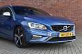 Volvo V60 T3 153PK Automaat Nordic+ Sport | R-Design | Trekh Blauw - thumbnail 2
