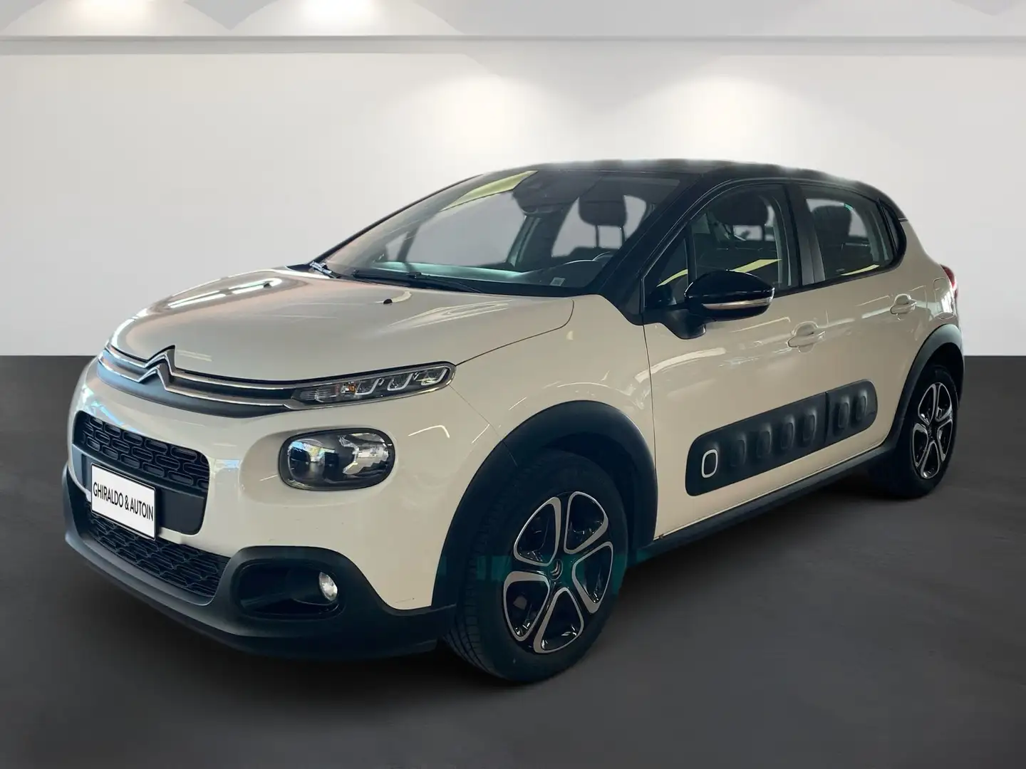 Citroen C3 III 2017 1.2 puretech Shine s&s 83cv neopatentati Blanc - 1