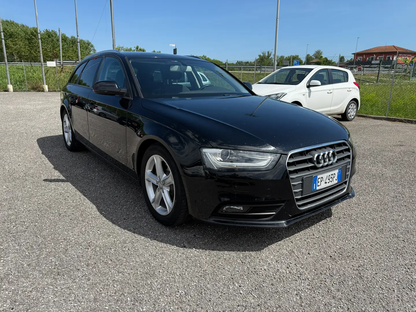 Audi A4 A4 Avant 2.0 tdi 143cv "MANUALE" Zwart - 2