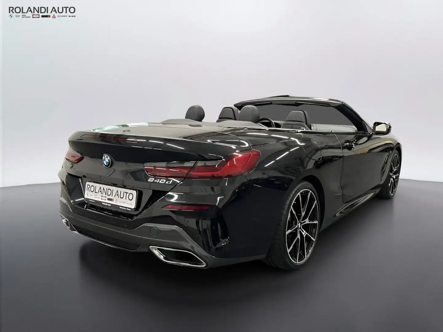 BMW 840 d Cabrio mhev 48V xdrive Individual Composition Negro - 2