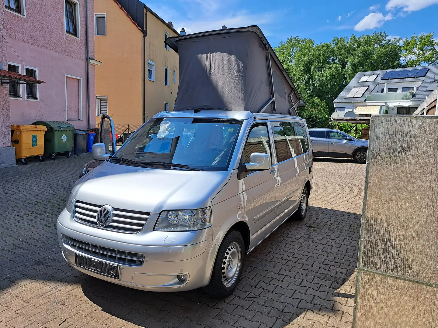 Volkswagen T5 California Comfortline Aufstelld. Bett Küche Klima Sthz. Šedá - 2