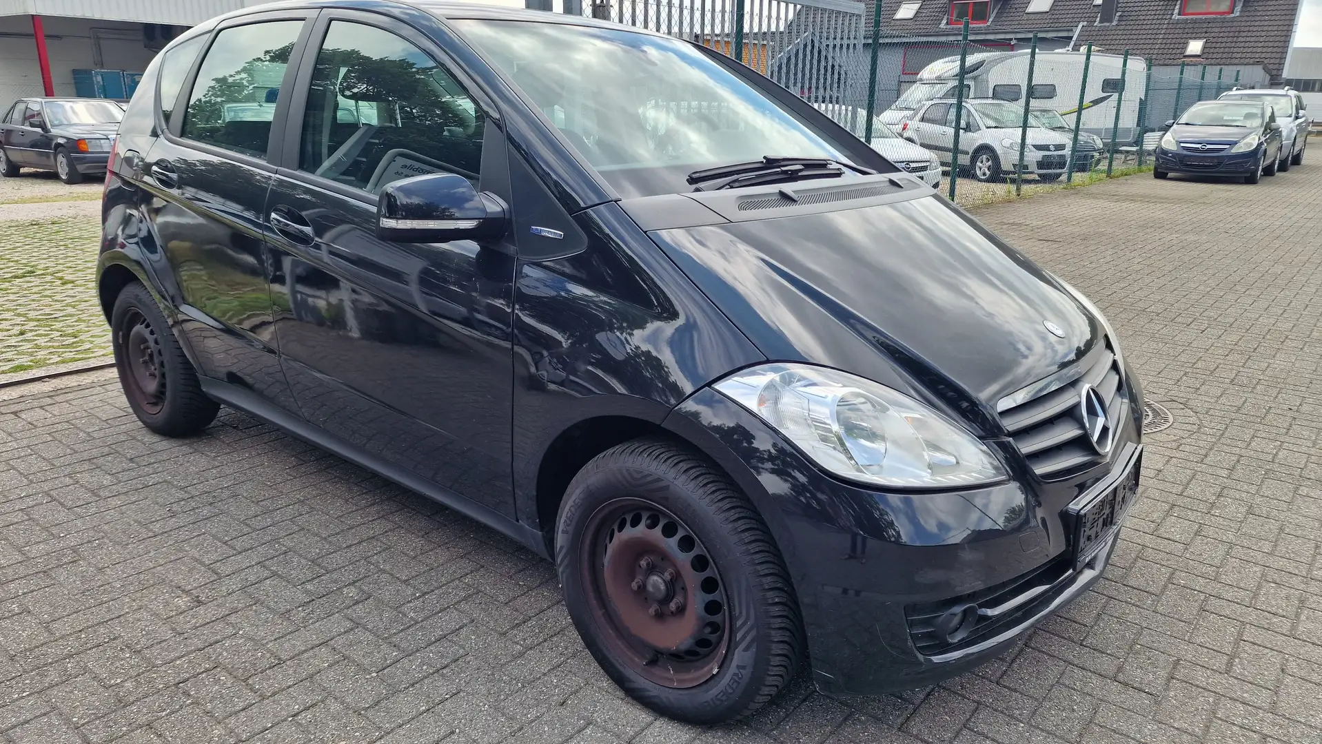 Mercedes-Benz A 160 BlueEFFICIENCY Tüv bis 08.2026 Noir - 2