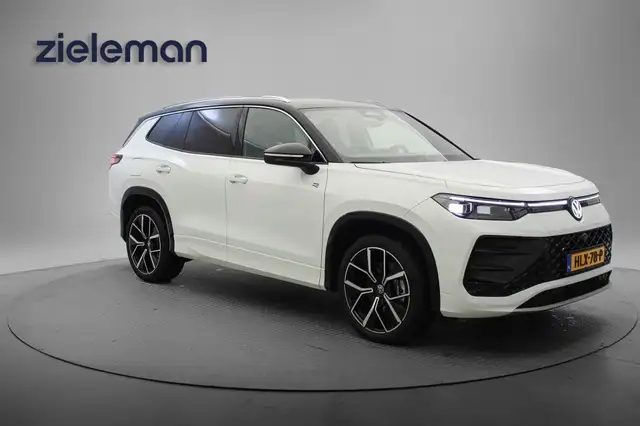 2025 Volkswagen Tayron in White for sale