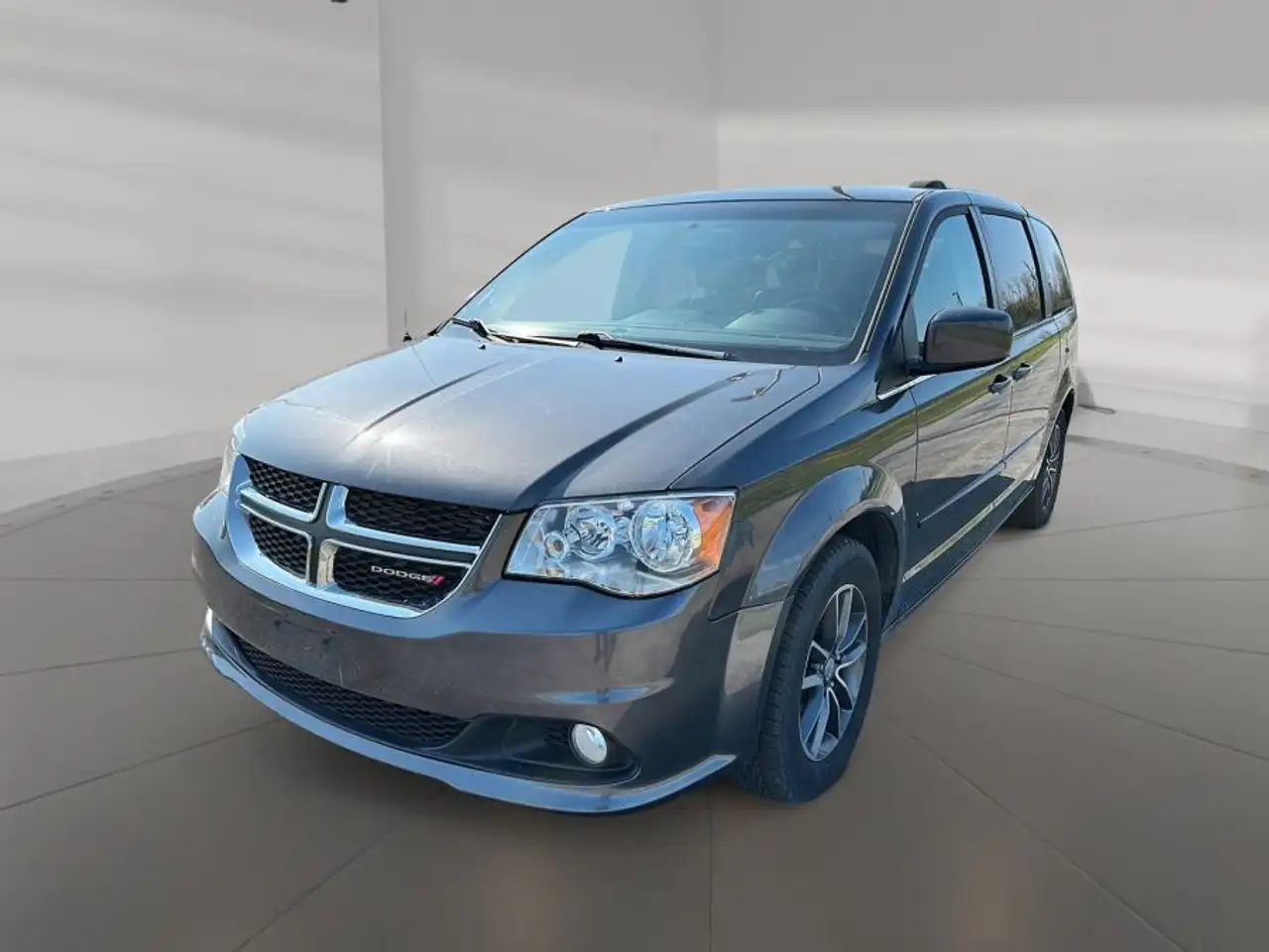Dodge Grand Caravan снимка Dodge Grand Caravan