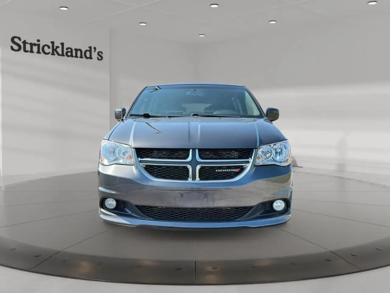 Dodge Grand Caravan снимка Dodge Grand Caravan