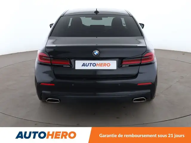 BMW 5 Series view 5