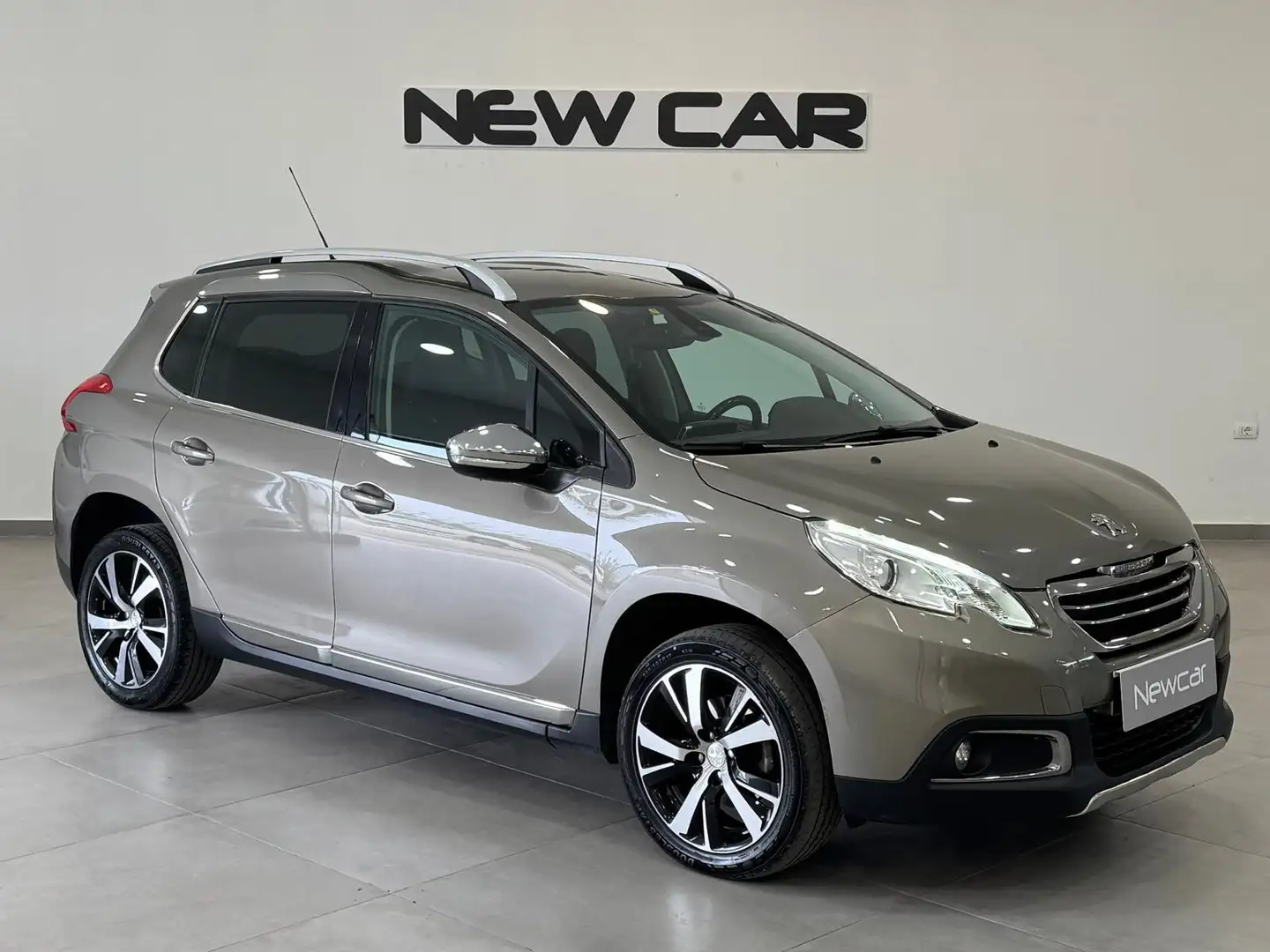 Peugeot 2008 BlueHDi 120 S&S Black Matt Grigio - 1