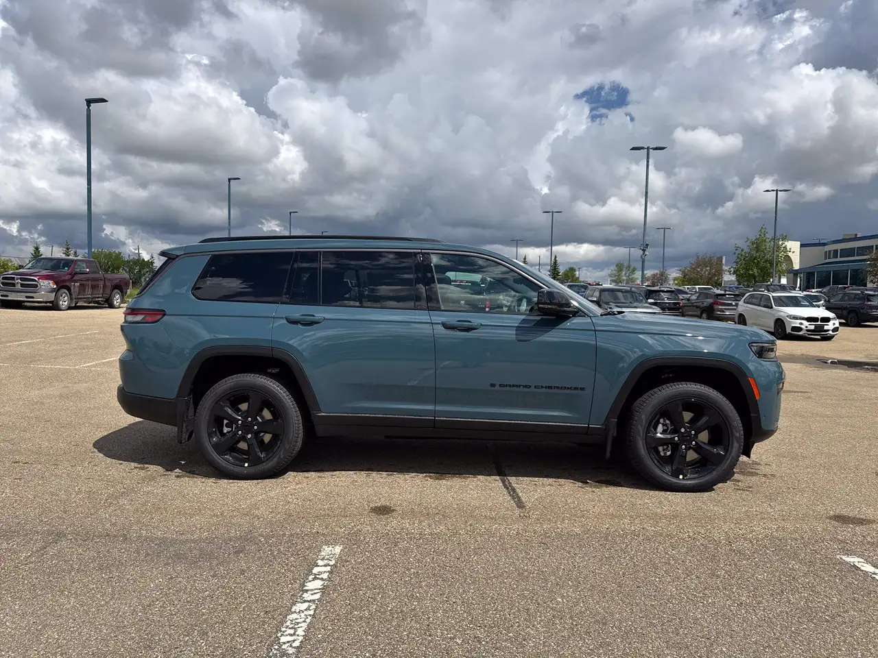Jeep Grand Cherokee 2026 — фото 8