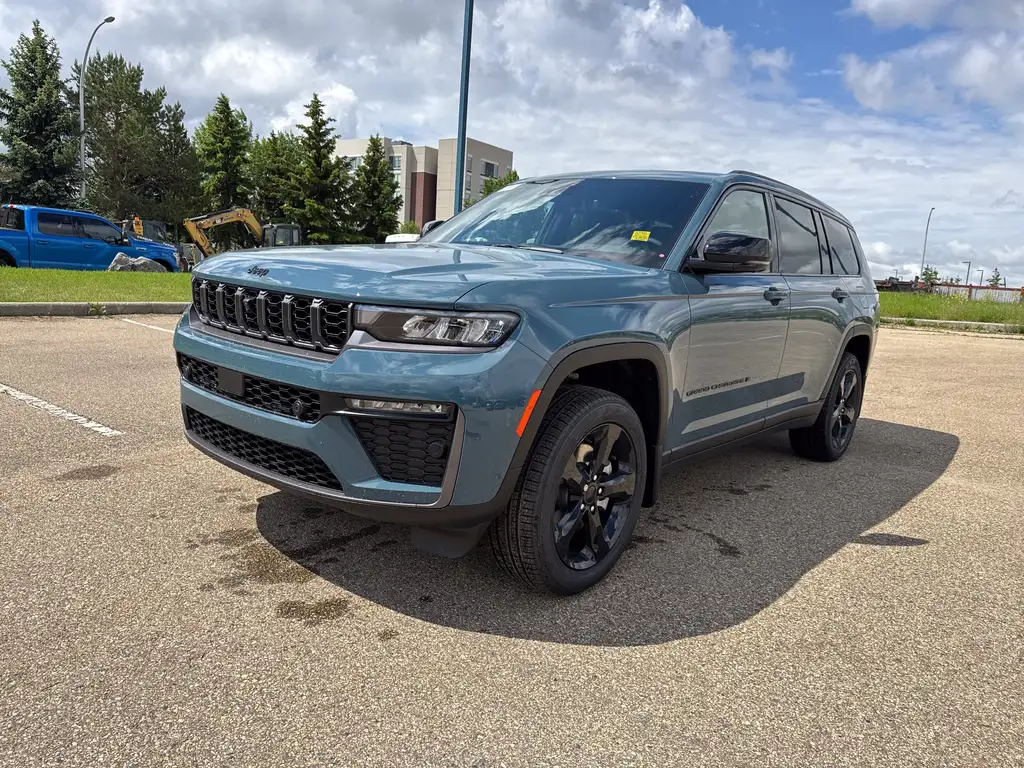 Jeep Grand Cherokee 2026 photo 3
