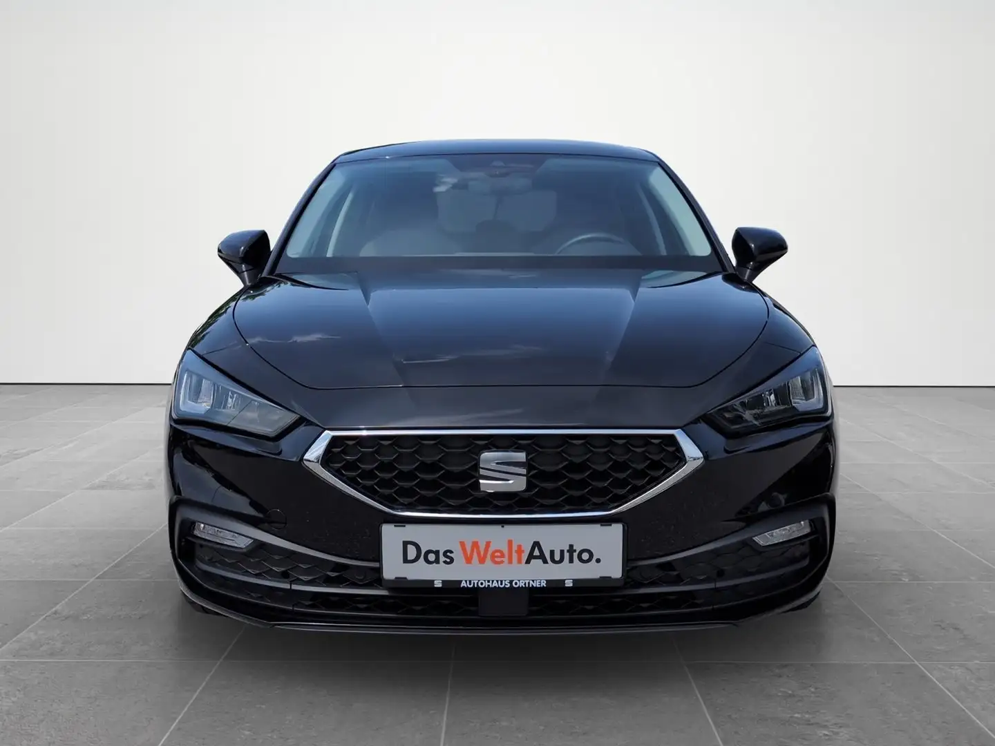 SEAT Leon Style 1.0 eTSI DSG Schwarz - 2